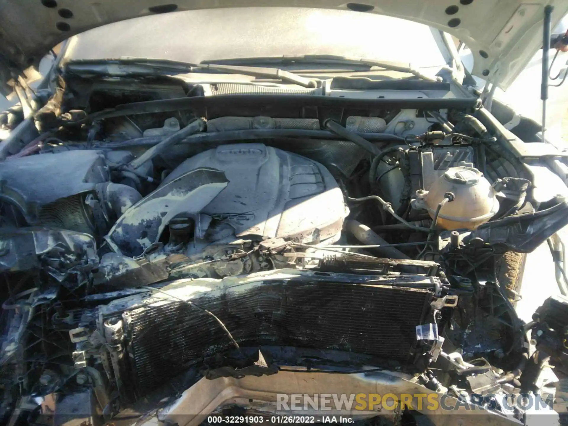 10 Photograph of a damaged car WA1BNAFY0K2042683 AUDI Q5 2019