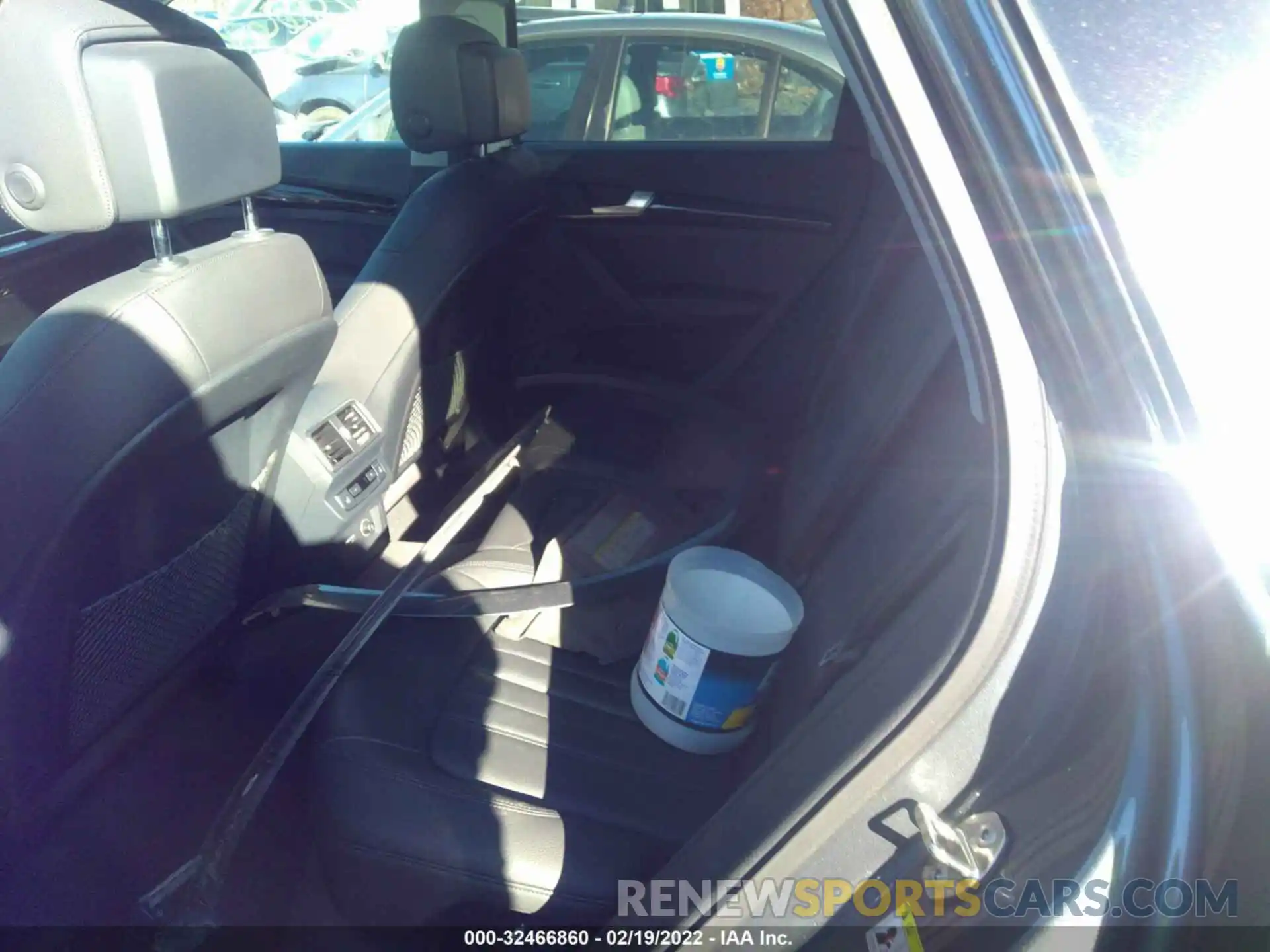 8 Photograph of a damaged car WA1BNAFY0K2045809 AUDI Q5 2019