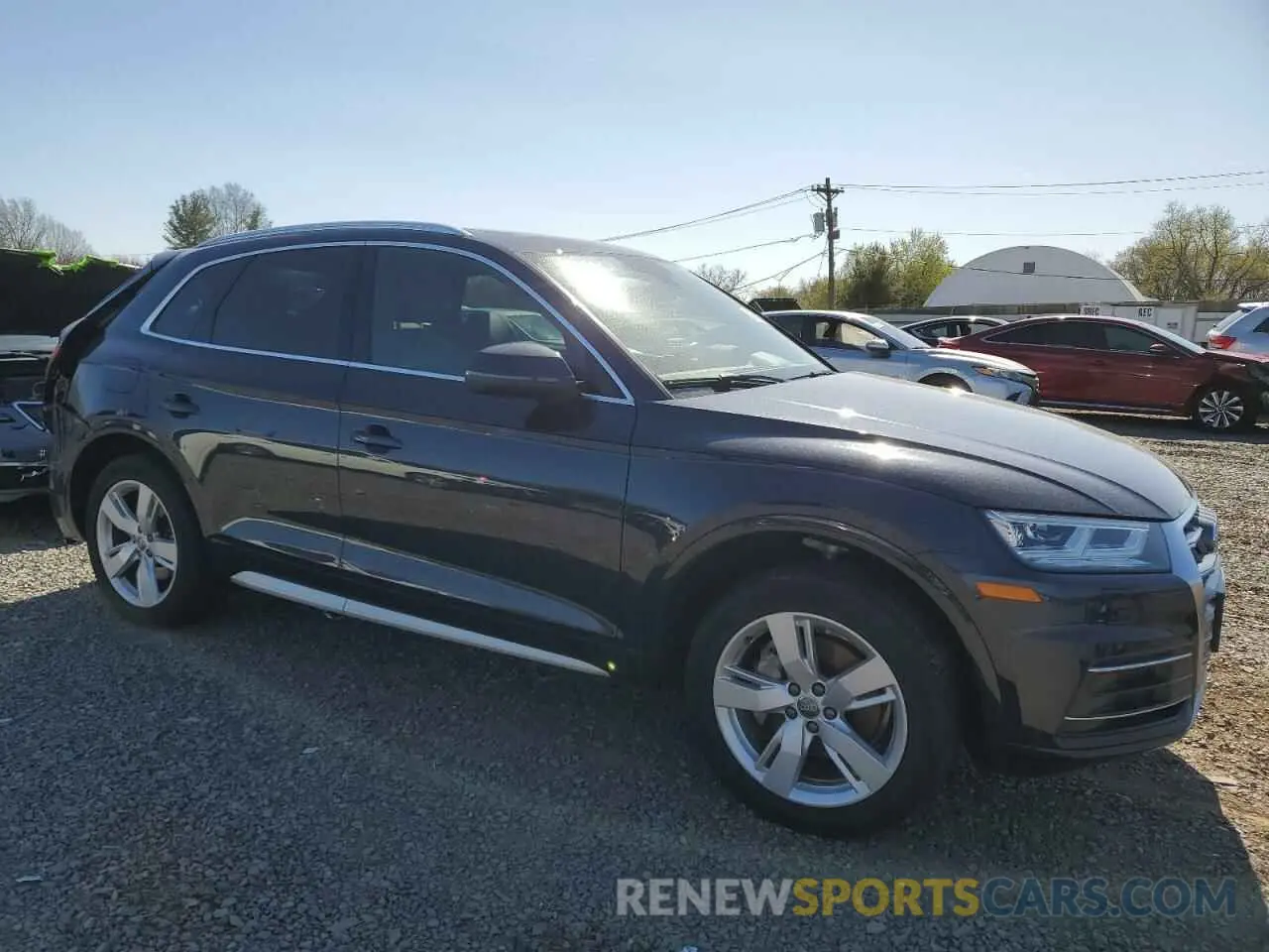 4 Photograph of a damaged car WA1BNAFY0K2060682 AUDI Q5 2019