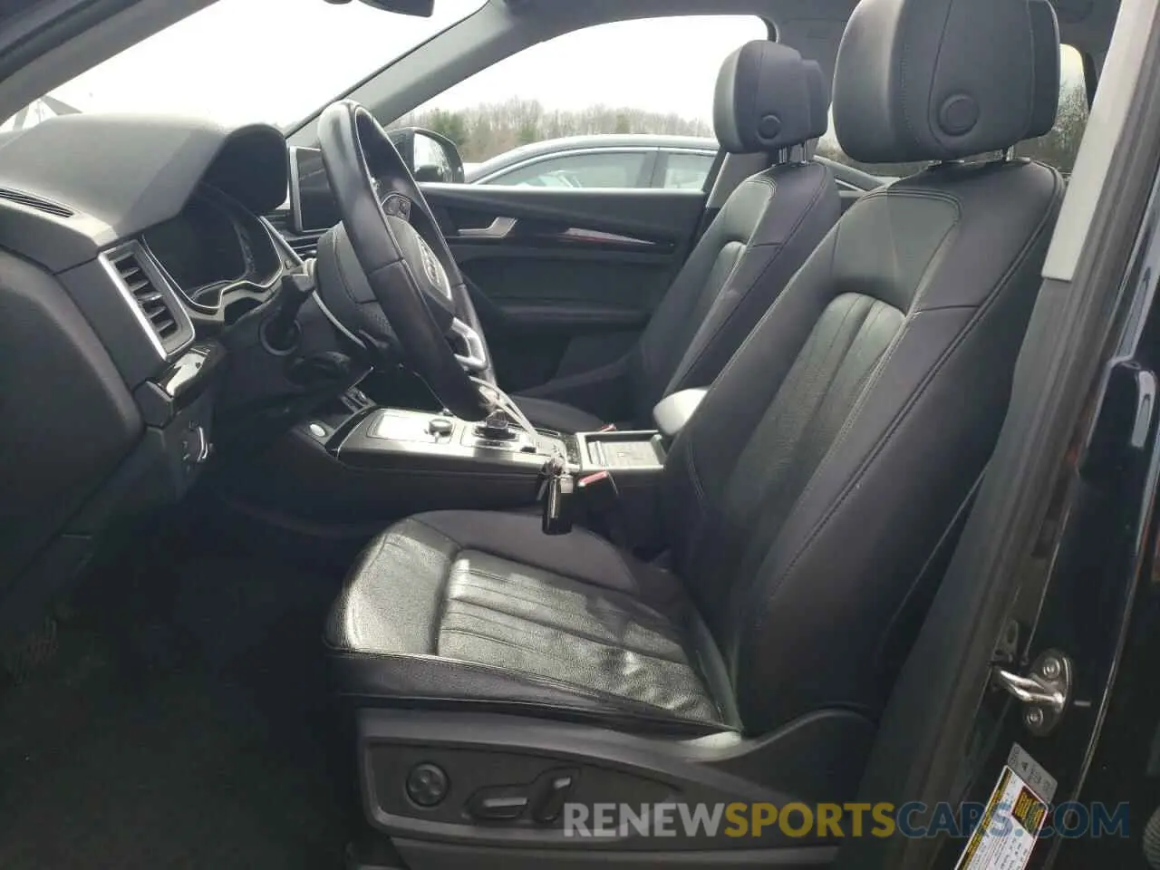 7 Photograph of a damaged car WA1BNAFY0K2065008 AUDI Q5 2019