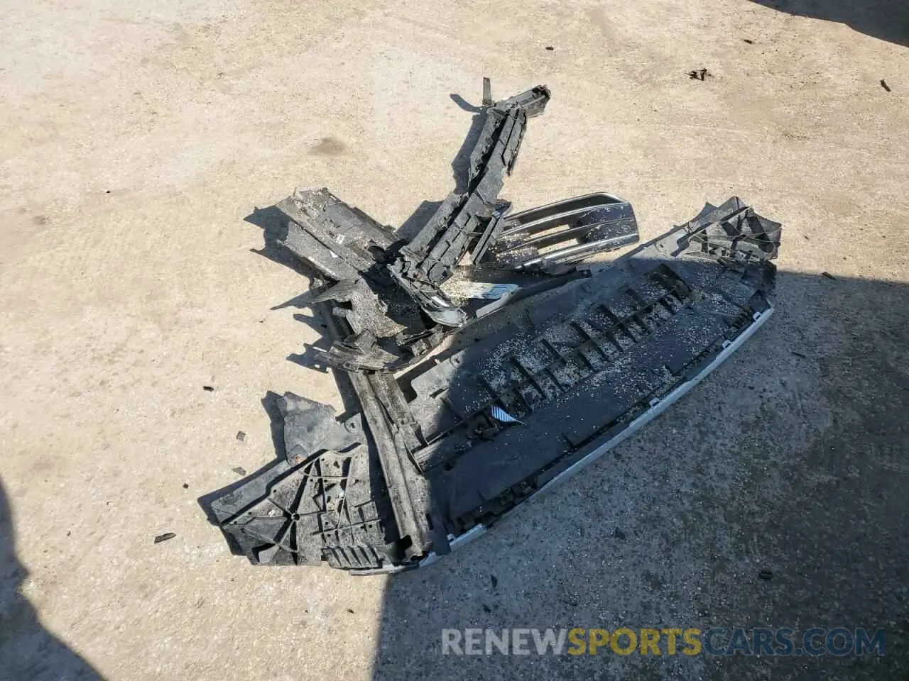 13 Photograph of a damaged car WA1BNAFY0K2067342 AUDI Q5 2019