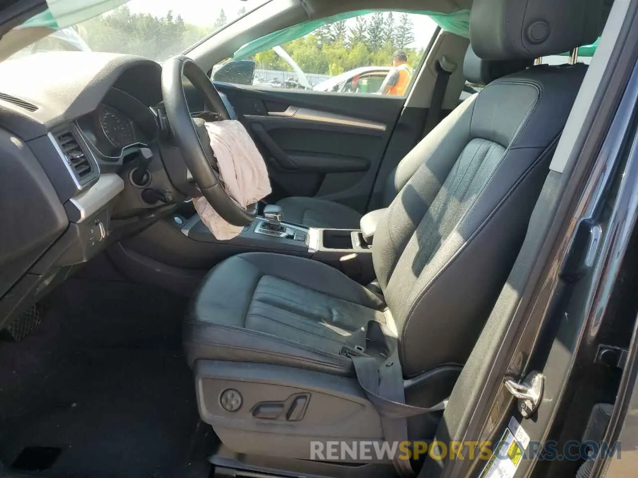 7 Photograph of a damaged car WA1BNAFY0K2067342 AUDI Q5 2019