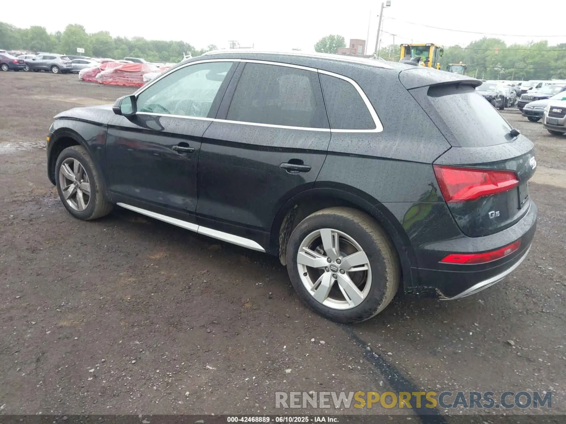 3 Photograph of a damaged car WA1BNAFY0K2079460 AUDI Q5 2019
