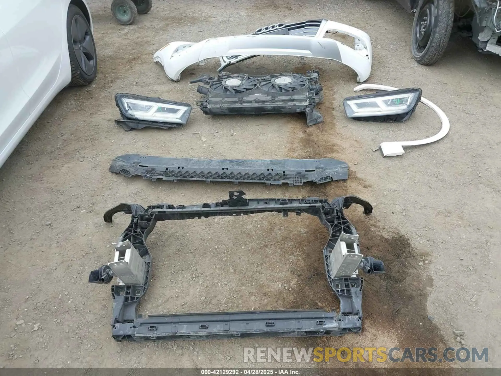12 Photograph of a damaged car WA1BNAFY0K2093696 AUDI Q5 2019