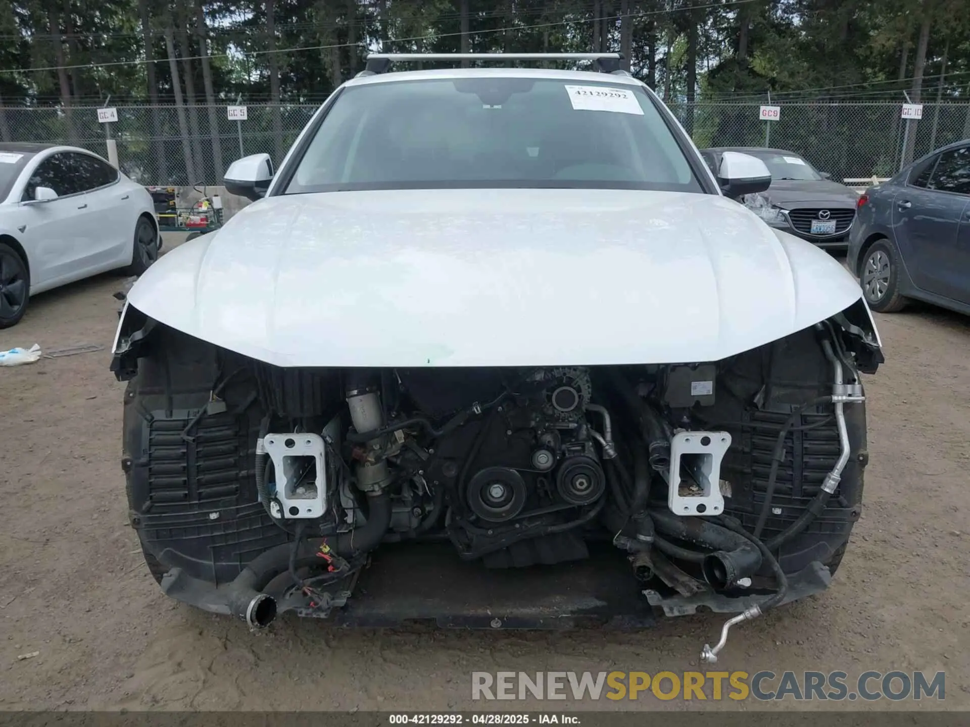 6 Photograph of a damaged car WA1BNAFY0K2093696 AUDI Q5 2019