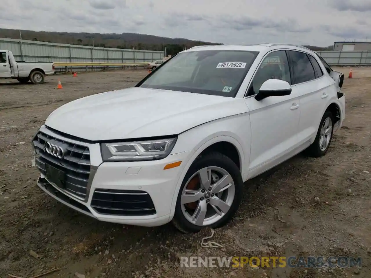 2 Photograph of a damaged car WA1BNAFY0K2098039 AUDI Q5 2019