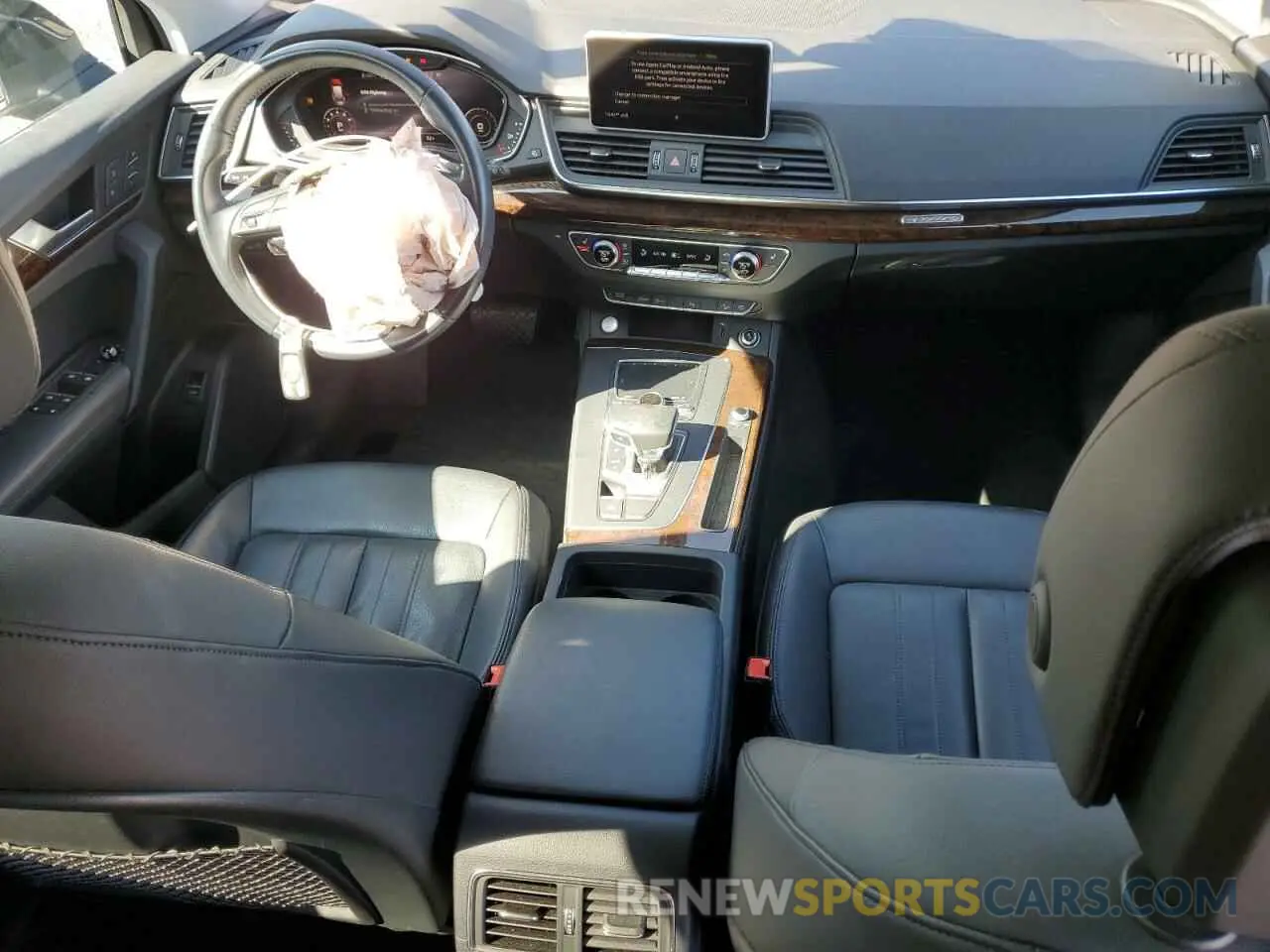8 Photograph of a damaged car WA1BNAFY1K2020465 AUDI Q5 2019