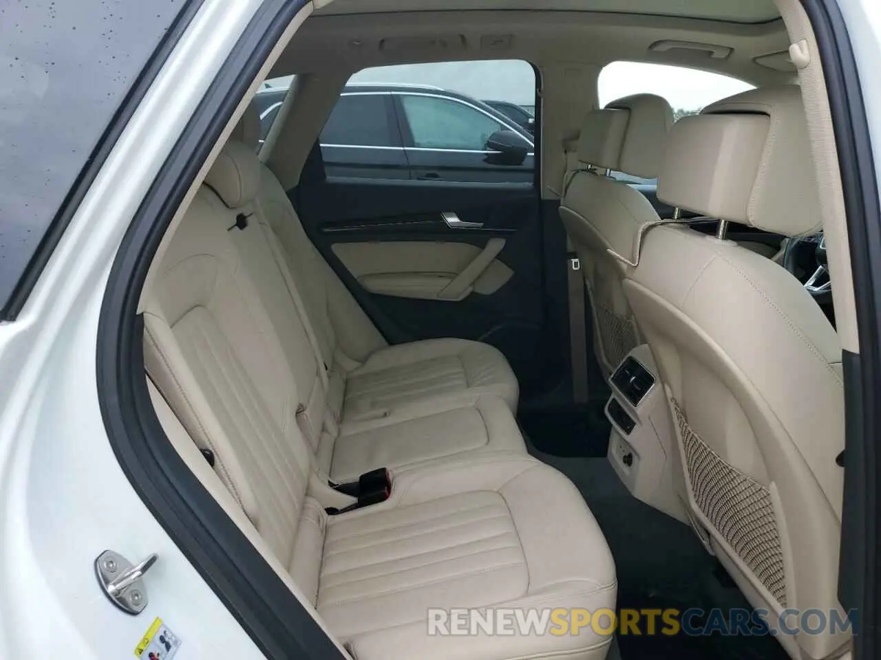 11 Photograph of a damaged car WA1BNAFY1K2024869 AUDI Q5 2019