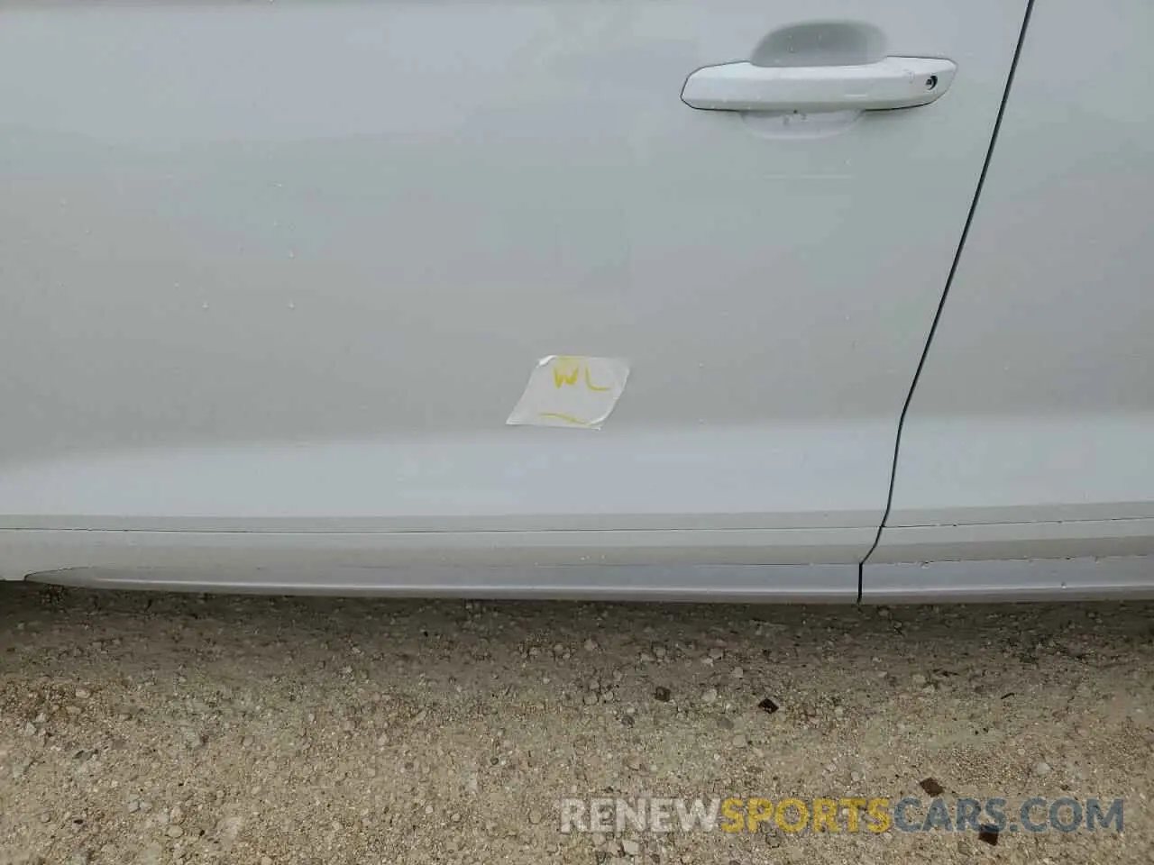 13 Photograph of a damaged car WA1BNAFY1K2024869 AUDI Q5 2019