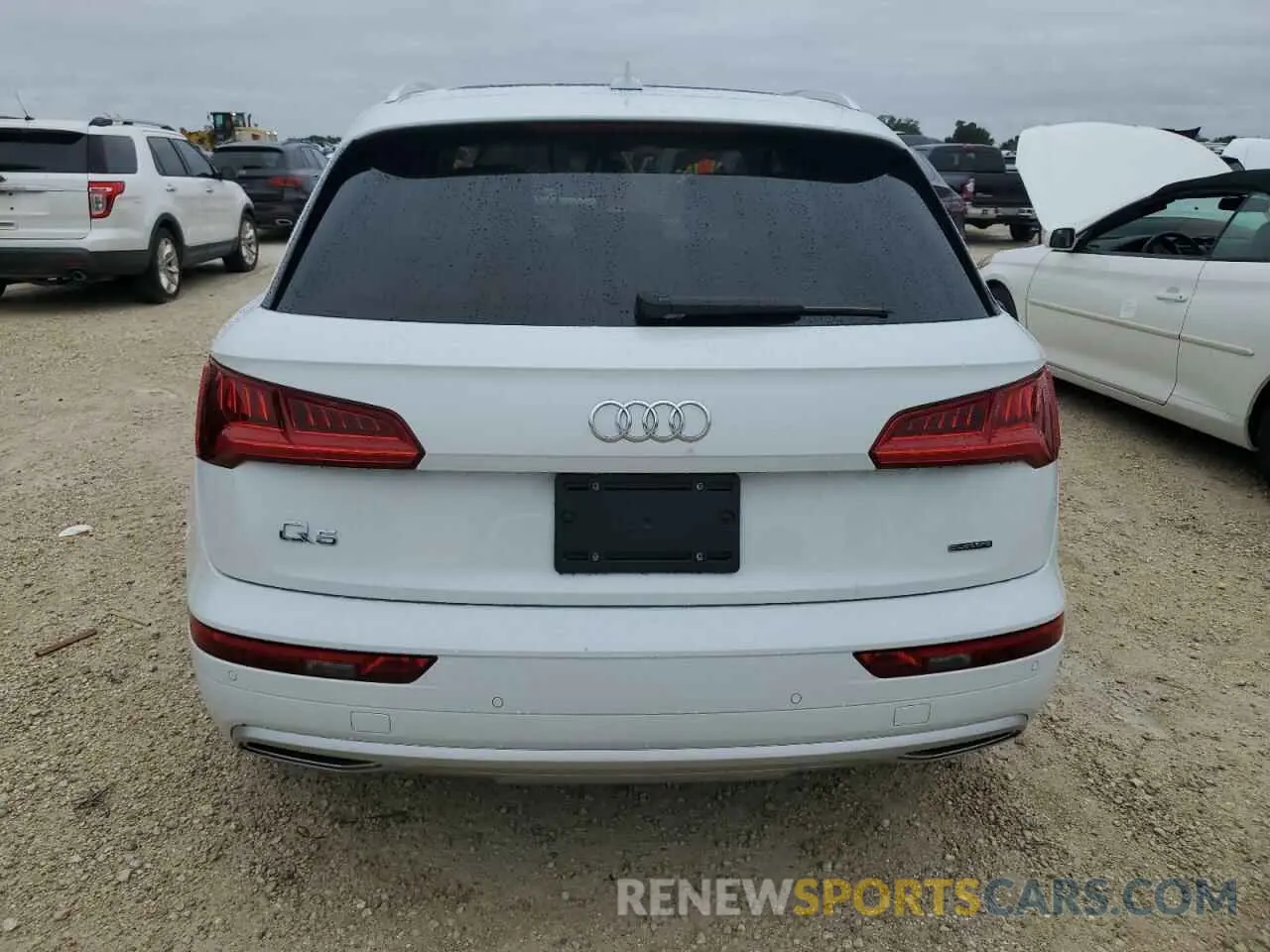 6 Photograph of a damaged car WA1BNAFY1K2024869 AUDI Q5 2019