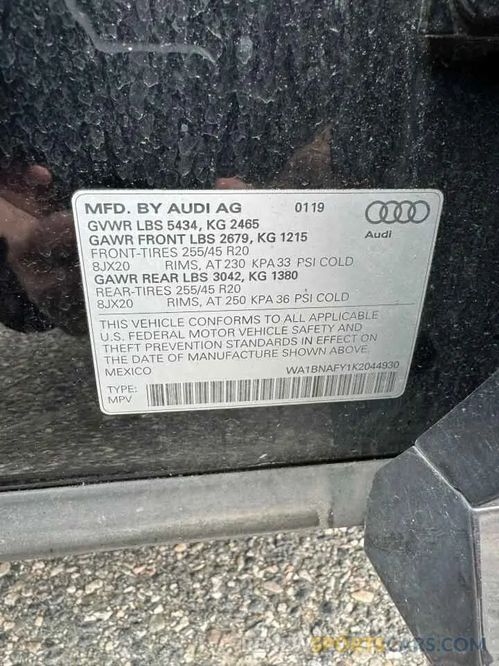 10 Photograph of a damaged car WA1BNAFY1K2044930 AUDI Q5 2019