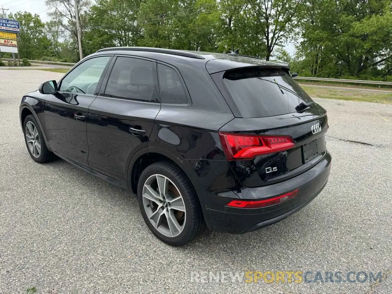 3 Photograph of a damaged car WA1BNAFY1K2044930 AUDI Q5 2019