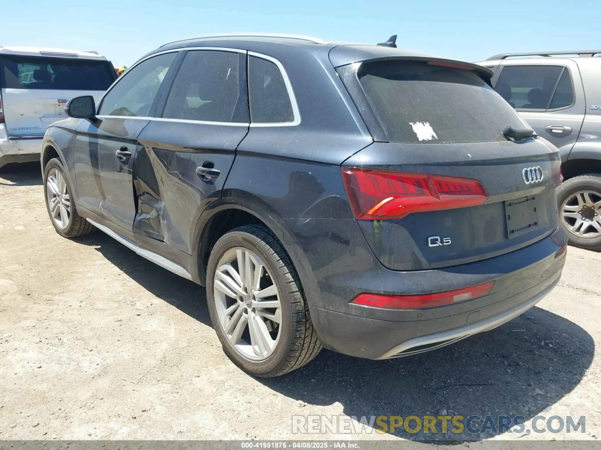 3 Photograph of a damaged car WA1BNAFY1K2052980 AUDI Q5 2019