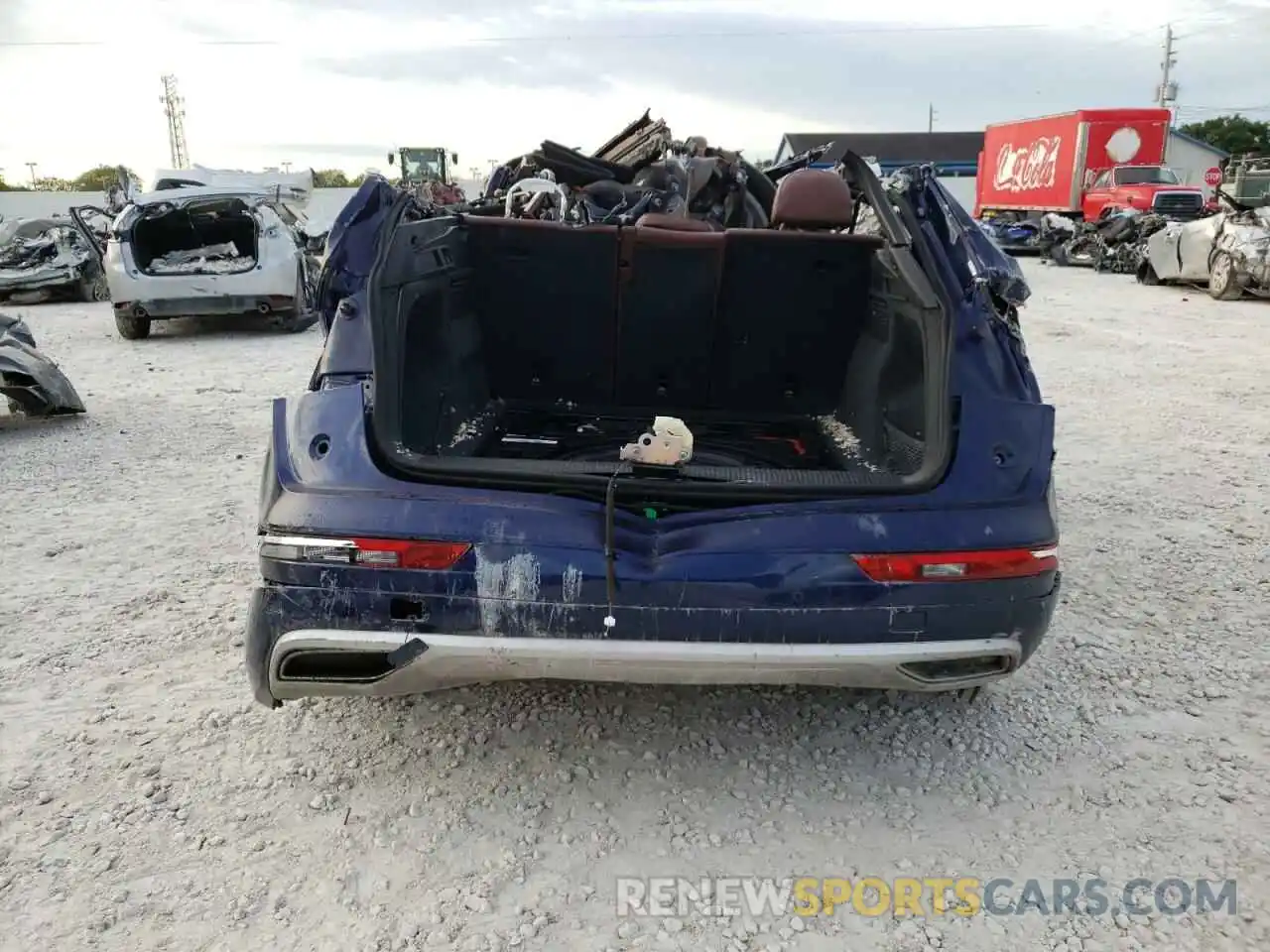 10 Photograph of a damaged car WA1BNAFY1K2070556 AUDI Q5 2019