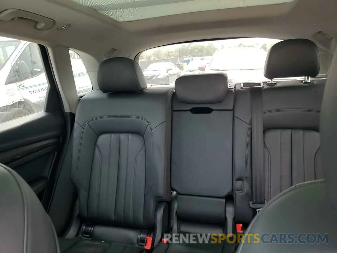 10 Photograph of a damaged car WA1BNAFY1K2077460 AUDI Q5 2019