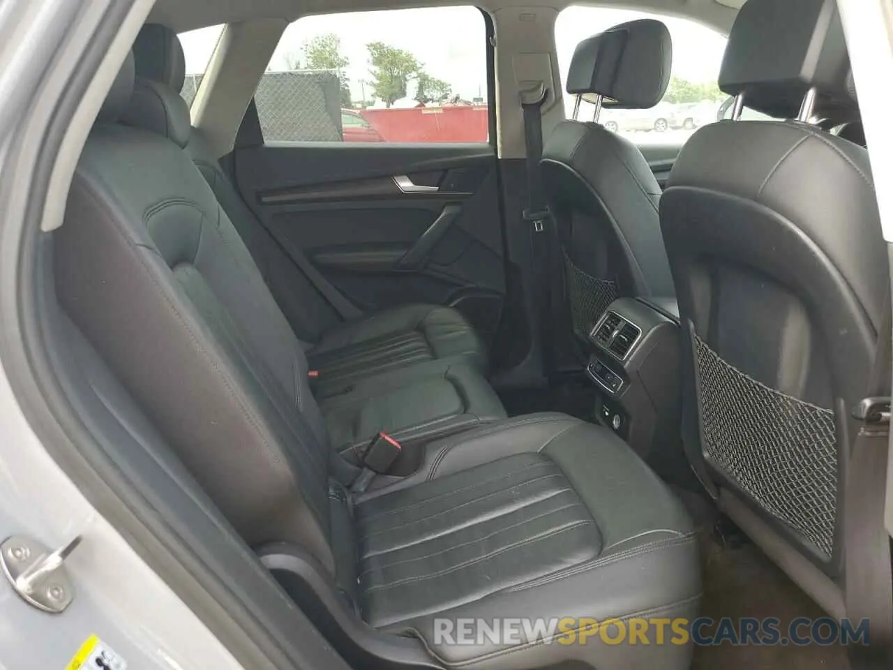 11 Photograph of a damaged car WA1BNAFY1K2077460 AUDI Q5 2019