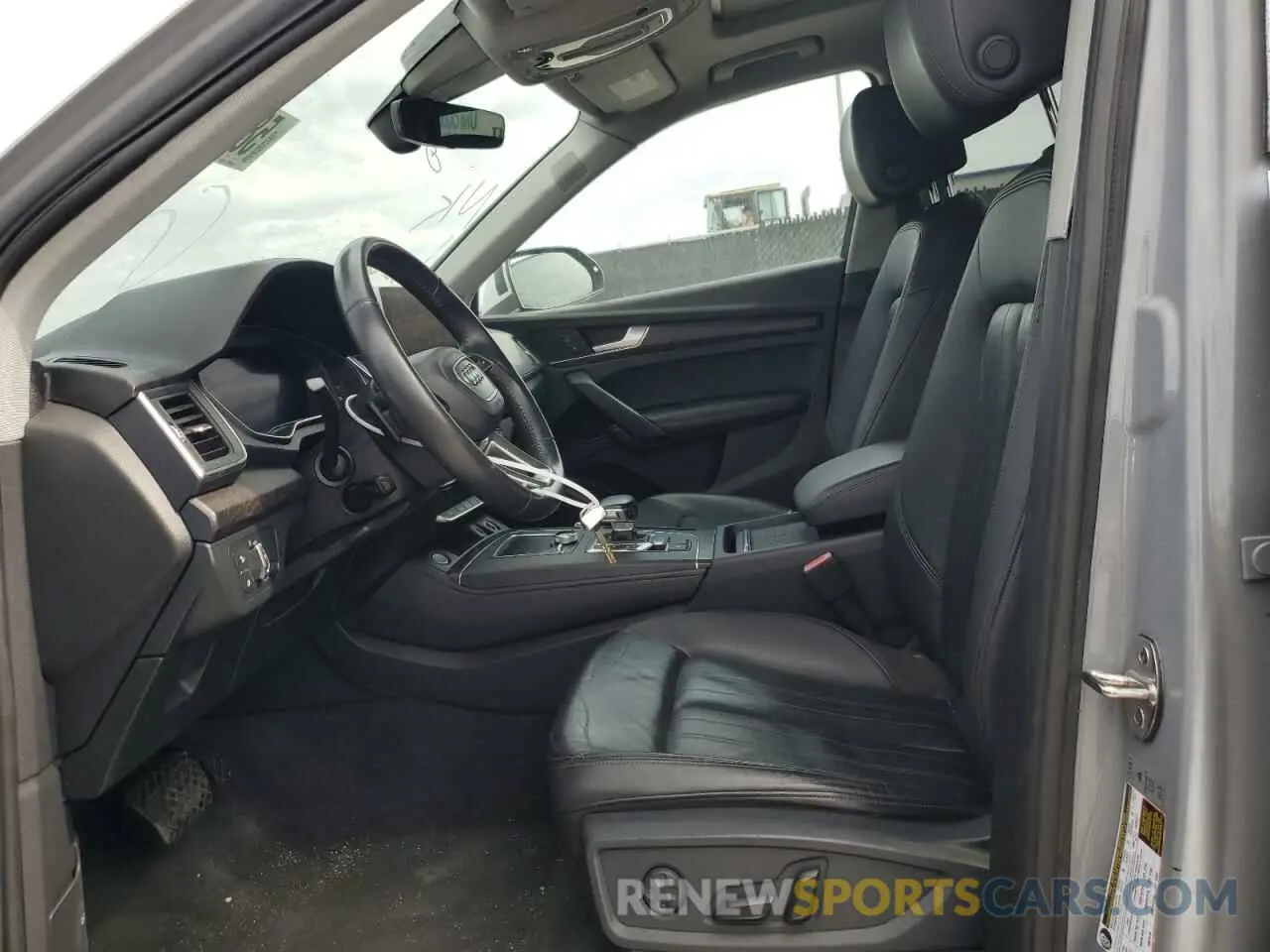 7 Photograph of a damaged car WA1BNAFY1K2077460 AUDI Q5 2019