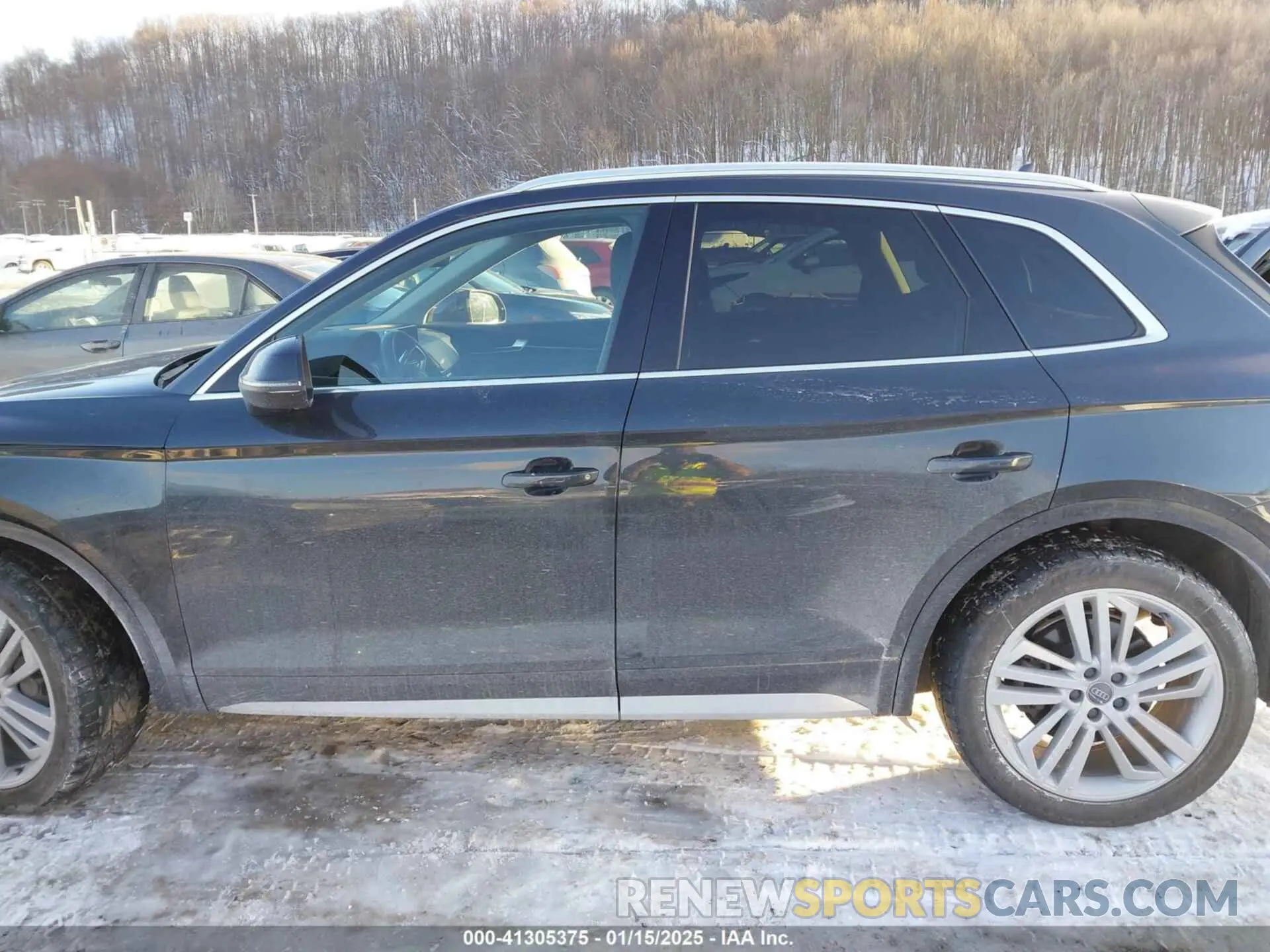 14 Photograph of a damaged car WA1BNAFY1K2077510 AUDI Q5 2019