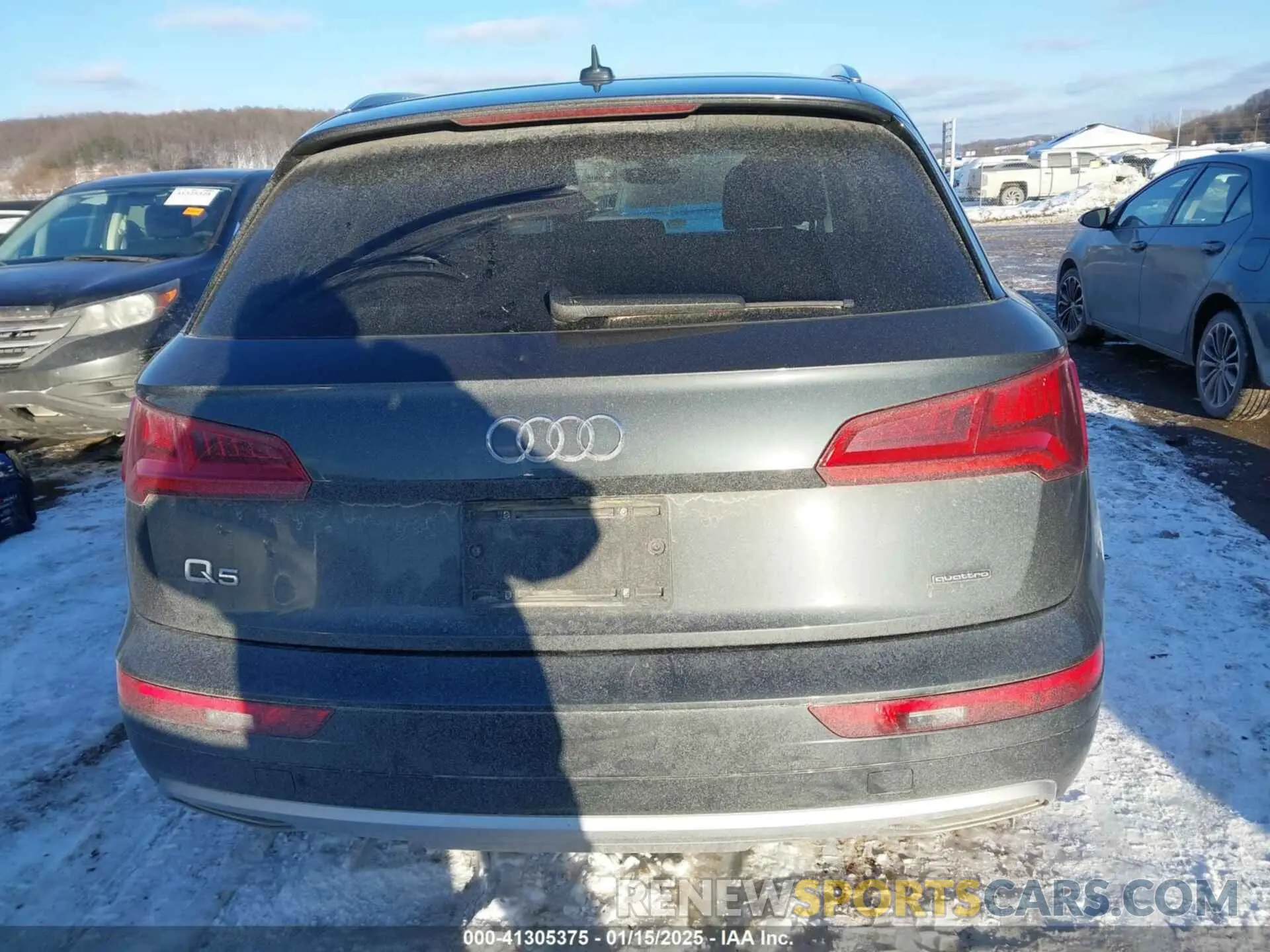 16 Photograph of a damaged car WA1BNAFY1K2077510 AUDI Q5 2019