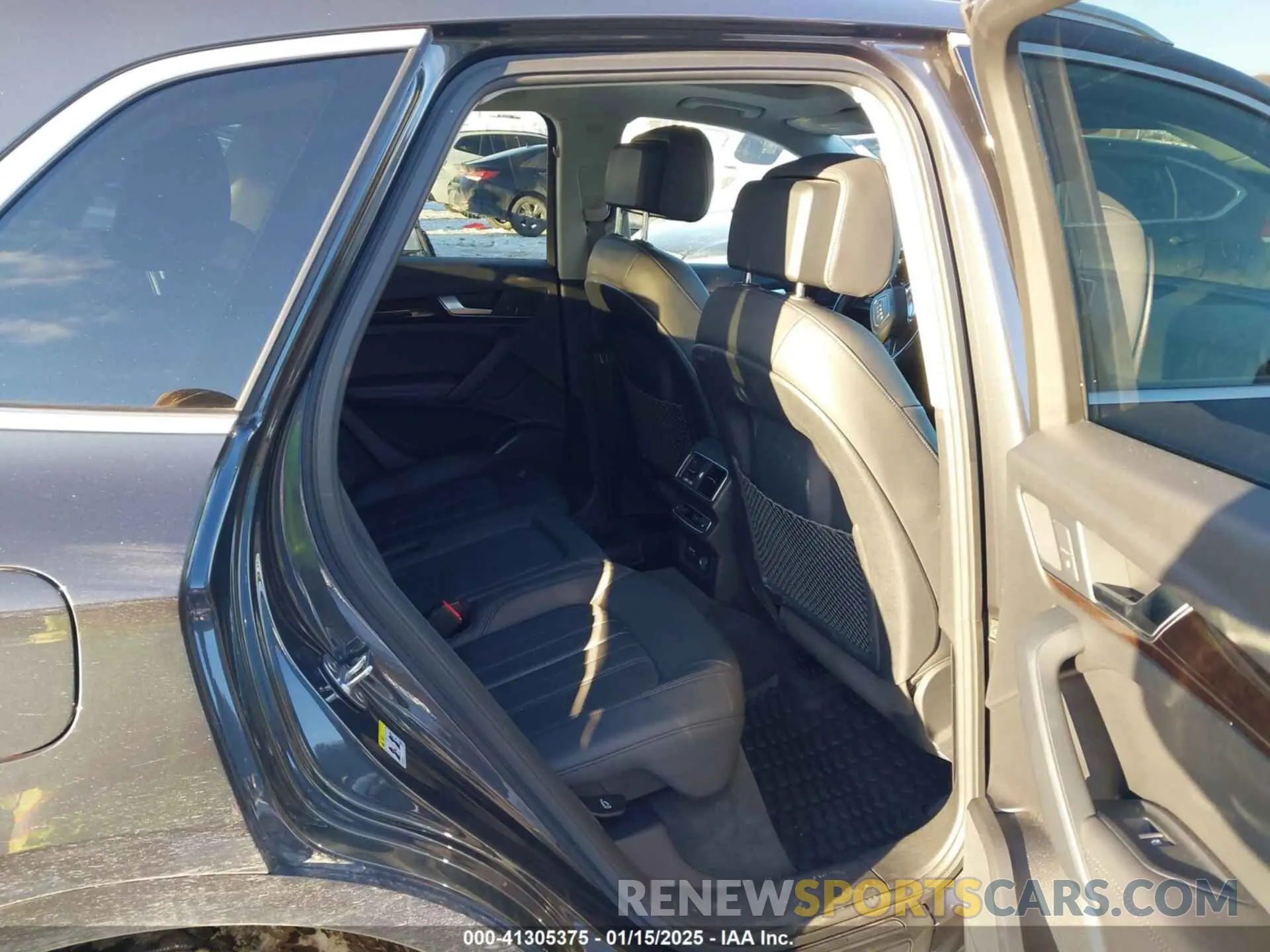 8 Photograph of a damaged car WA1BNAFY1K2077510 AUDI Q5 2019