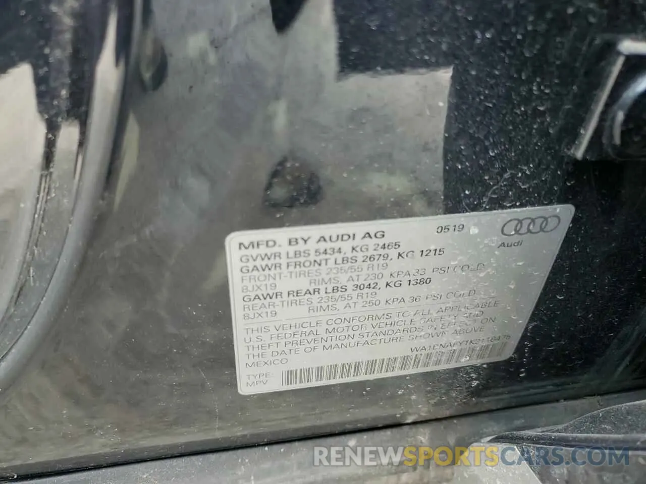 14 Photograph of a damaged car WA1BNAFY1K2118475 AUDI Q5 2019