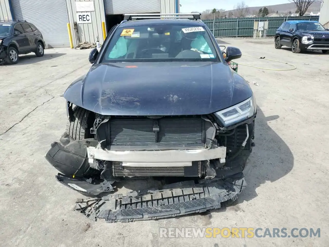 5 Photograph of a damaged car WA1BNAFY1K2118475 AUDI Q5 2019