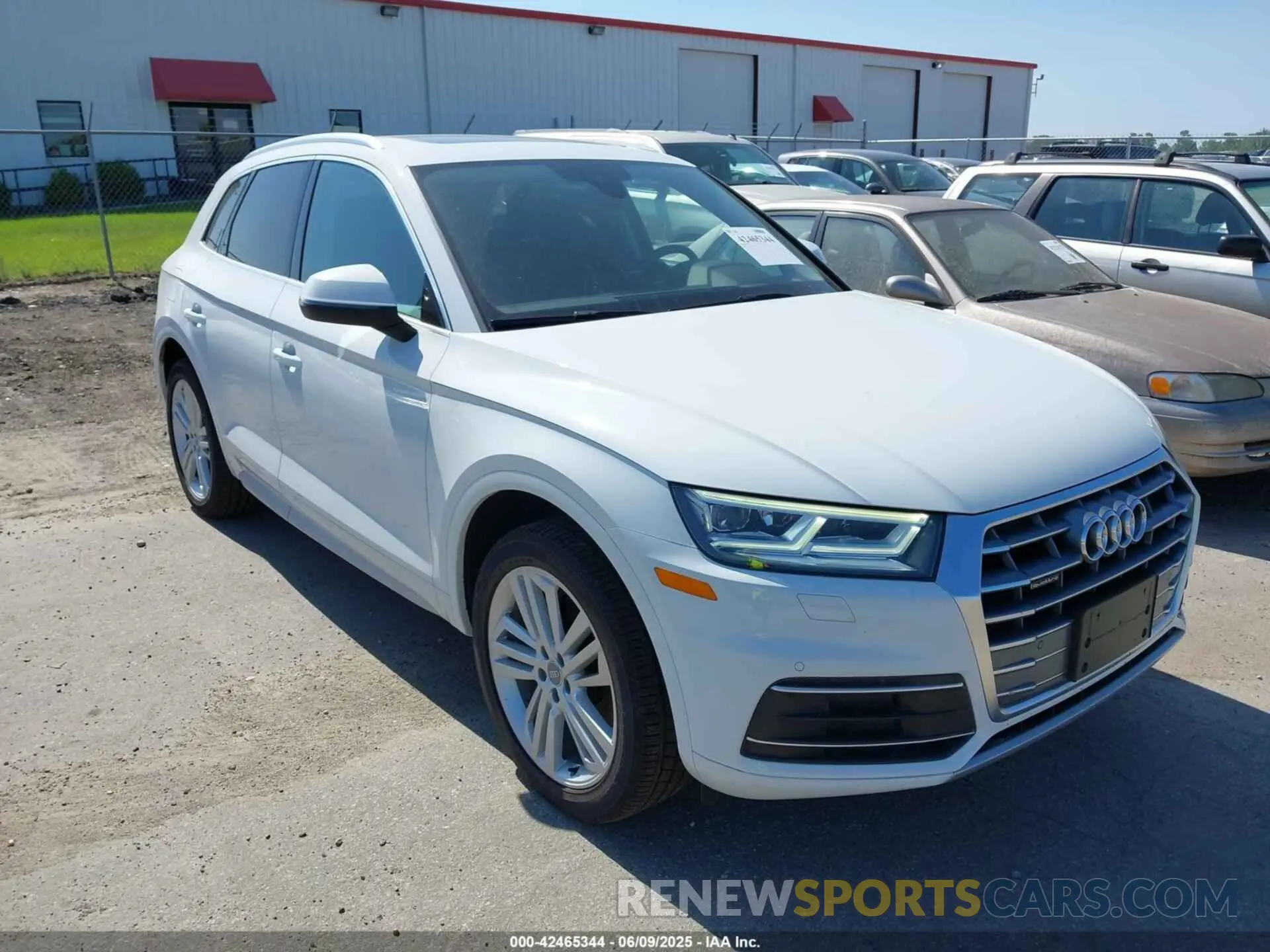 1 Photograph of a damaged car WA1BNAFY1K2139360 AUDI Q5 2019