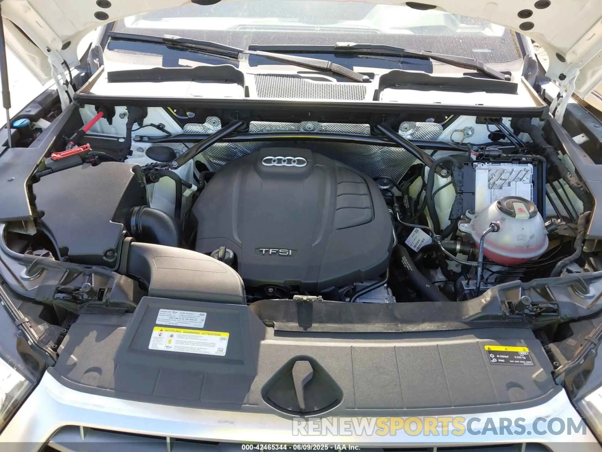 10 Photograph of a damaged car WA1BNAFY1K2139360 AUDI Q5 2019