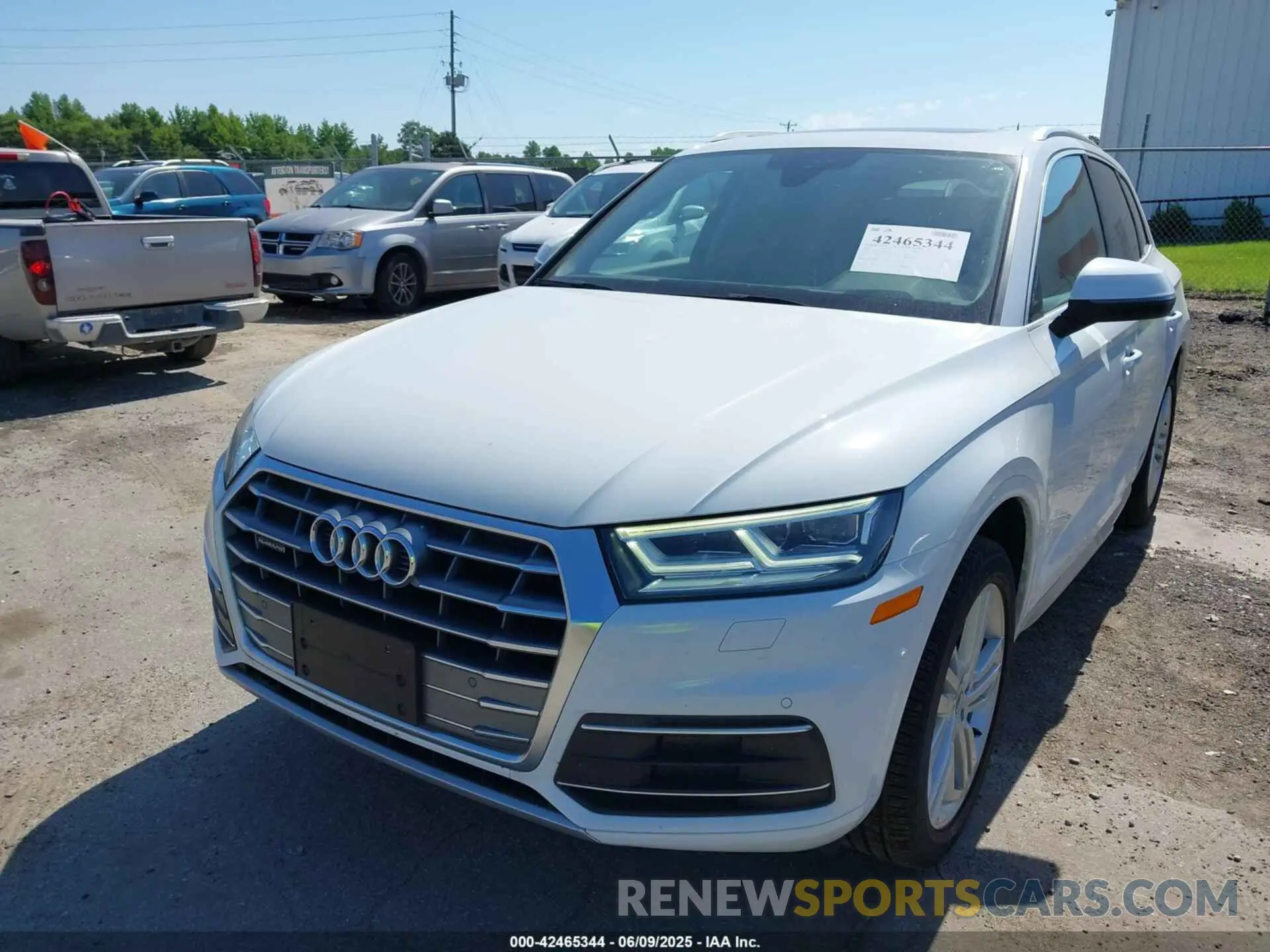 19 Photograph of a damaged car WA1BNAFY1K2139360 AUDI Q5 2019