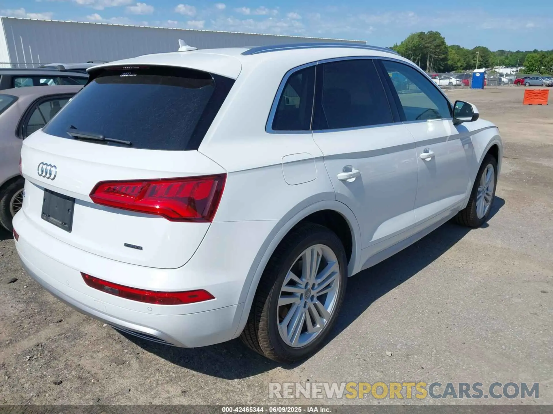 4 Photograph of a damaged car WA1BNAFY1K2139360 AUDI Q5 2019