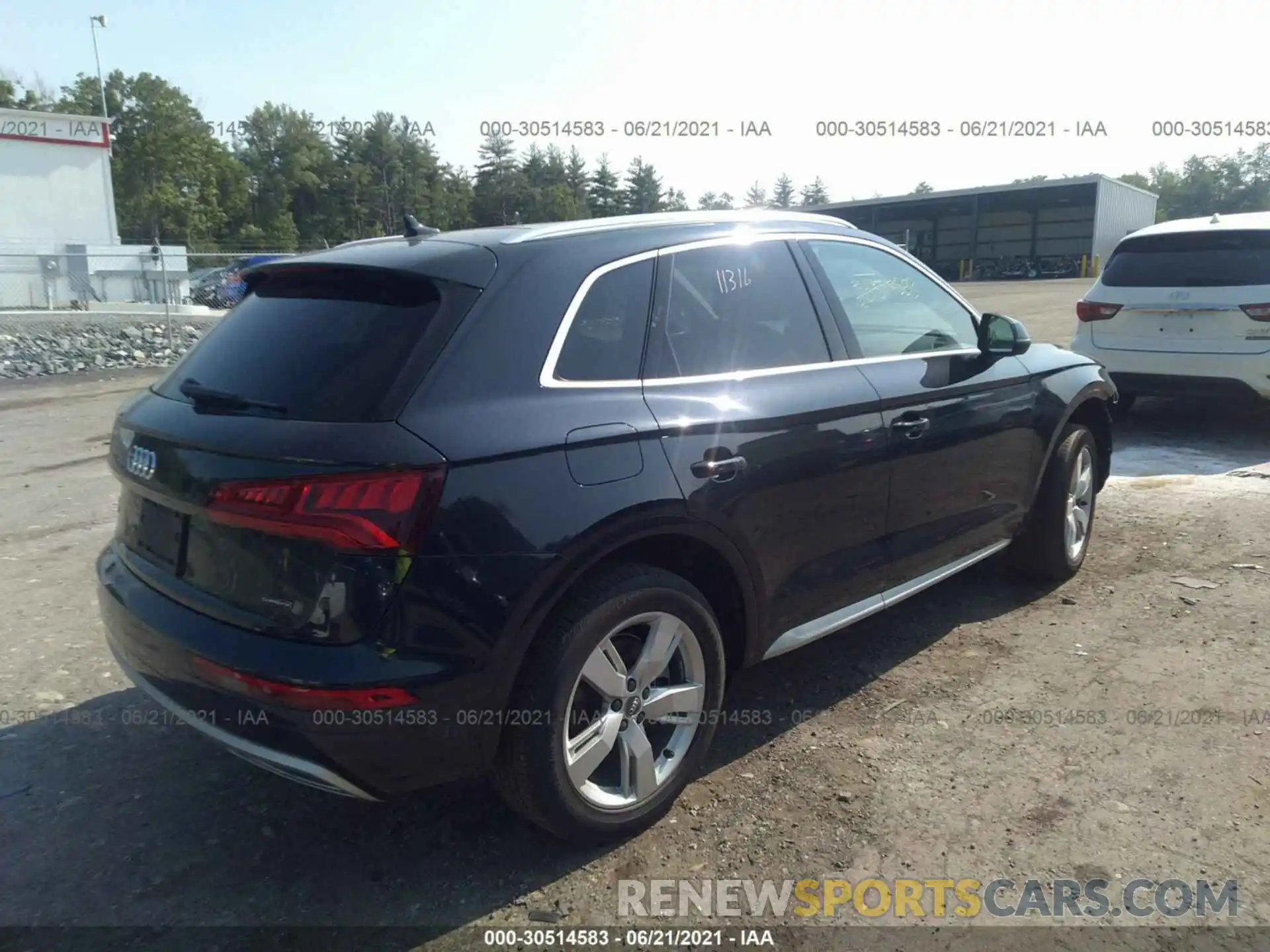 4 Photograph of a damaged car WA1BNAFY2K2017154 AUDI Q5 2019