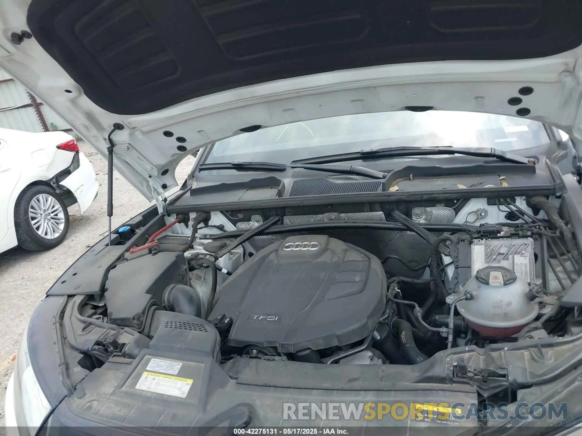 10 Photograph of a damaged car WA1BNAFY2K2030101 AUDI Q5 2019