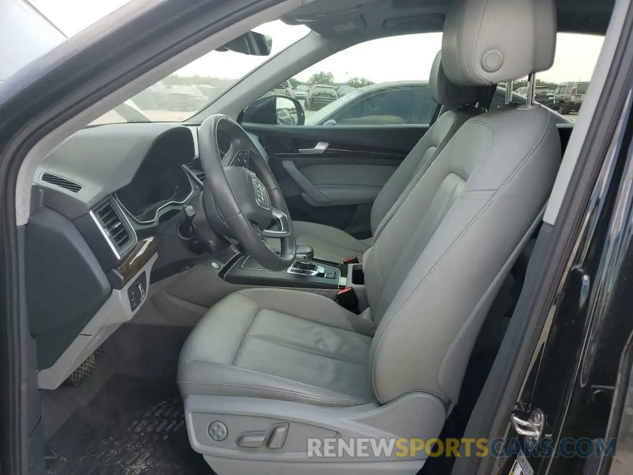 7 Photograph of a damaged car WA1BNAFY2K2035525 AUDI Q5 2019