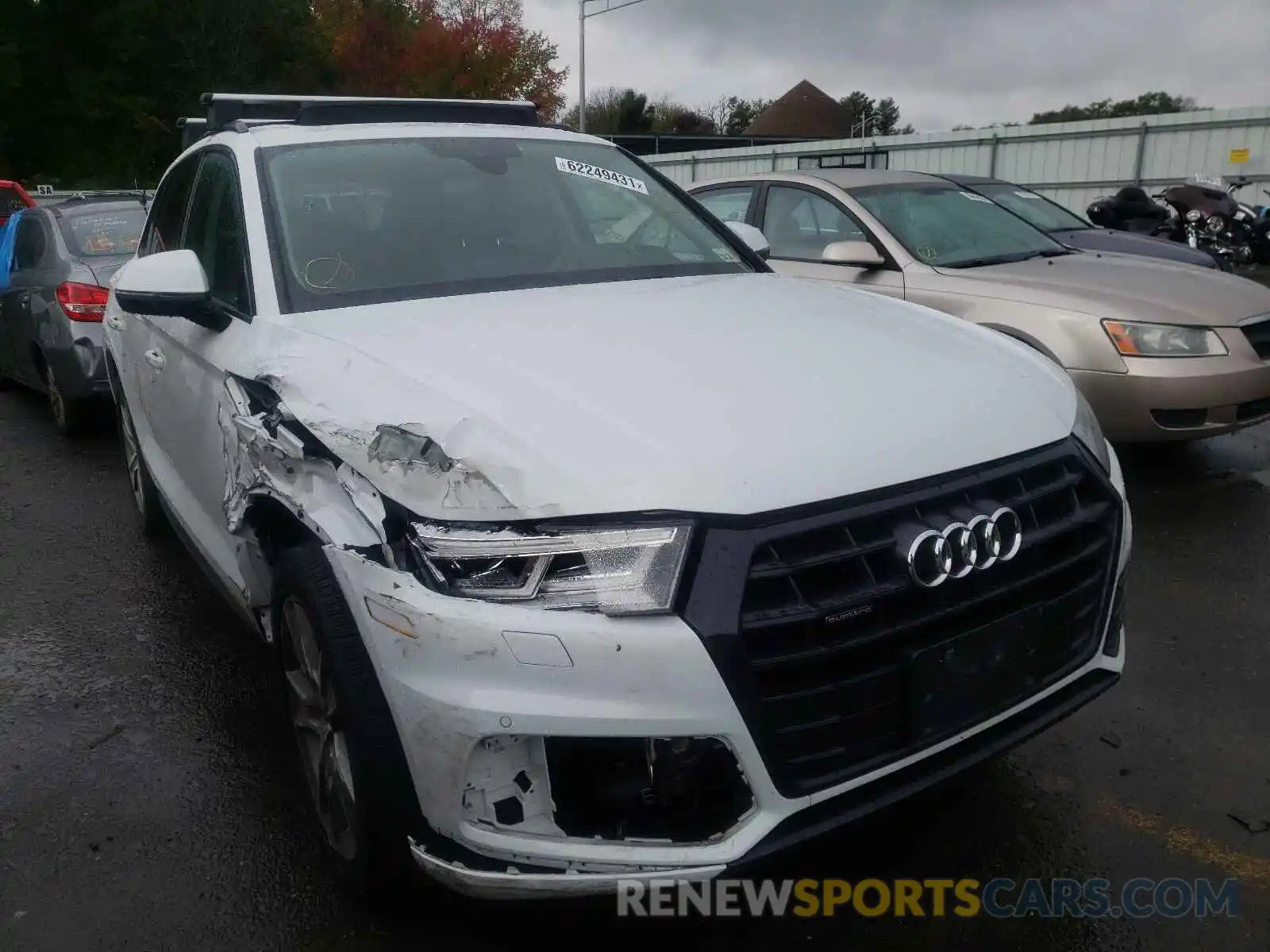 1 Photograph of a damaged car WA1BNAFY2K2035590 AUDI Q5 2019