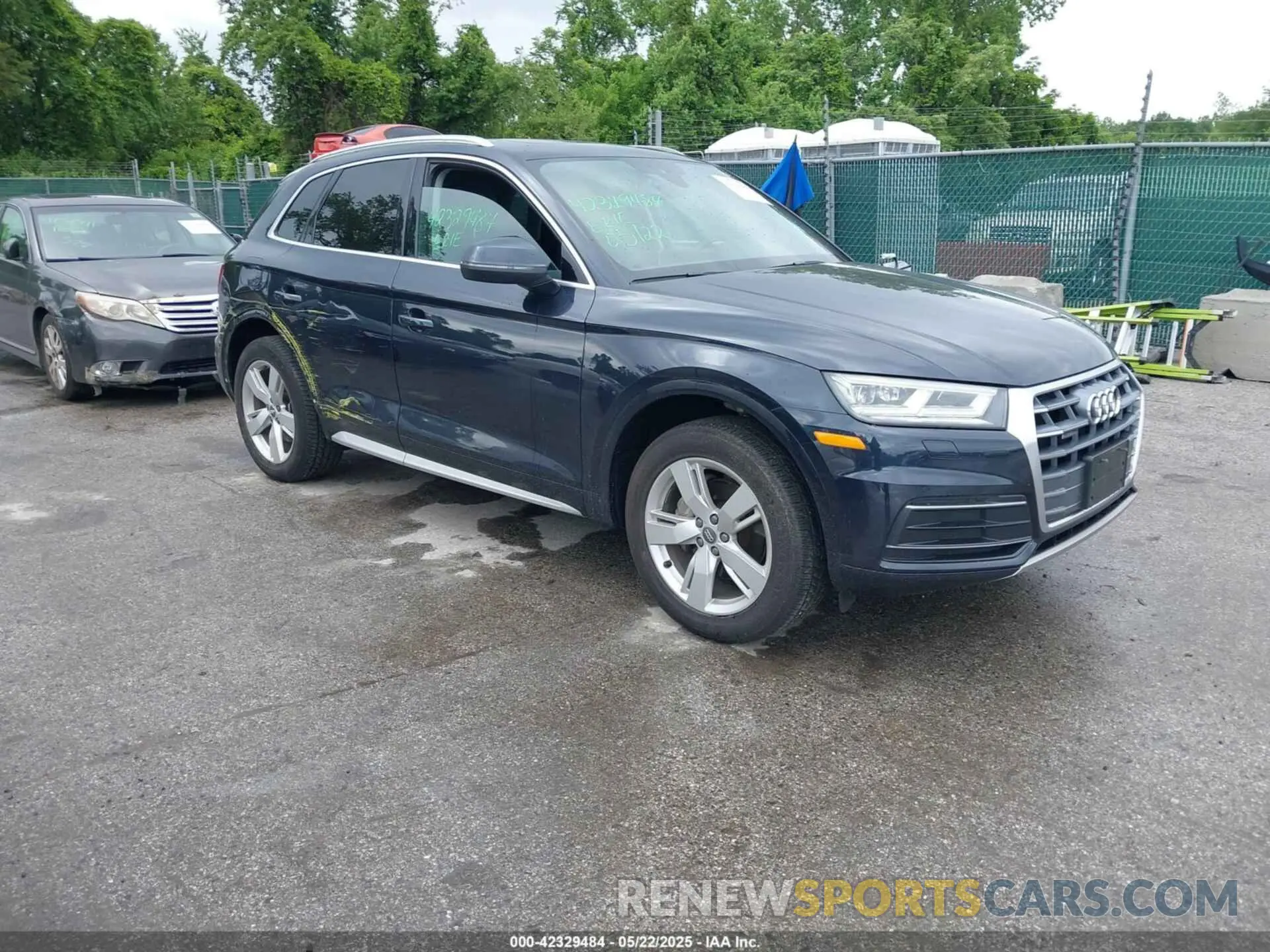 1 Photograph of a damaged car WA1BNAFY2K2080576 AUDI Q5 2019