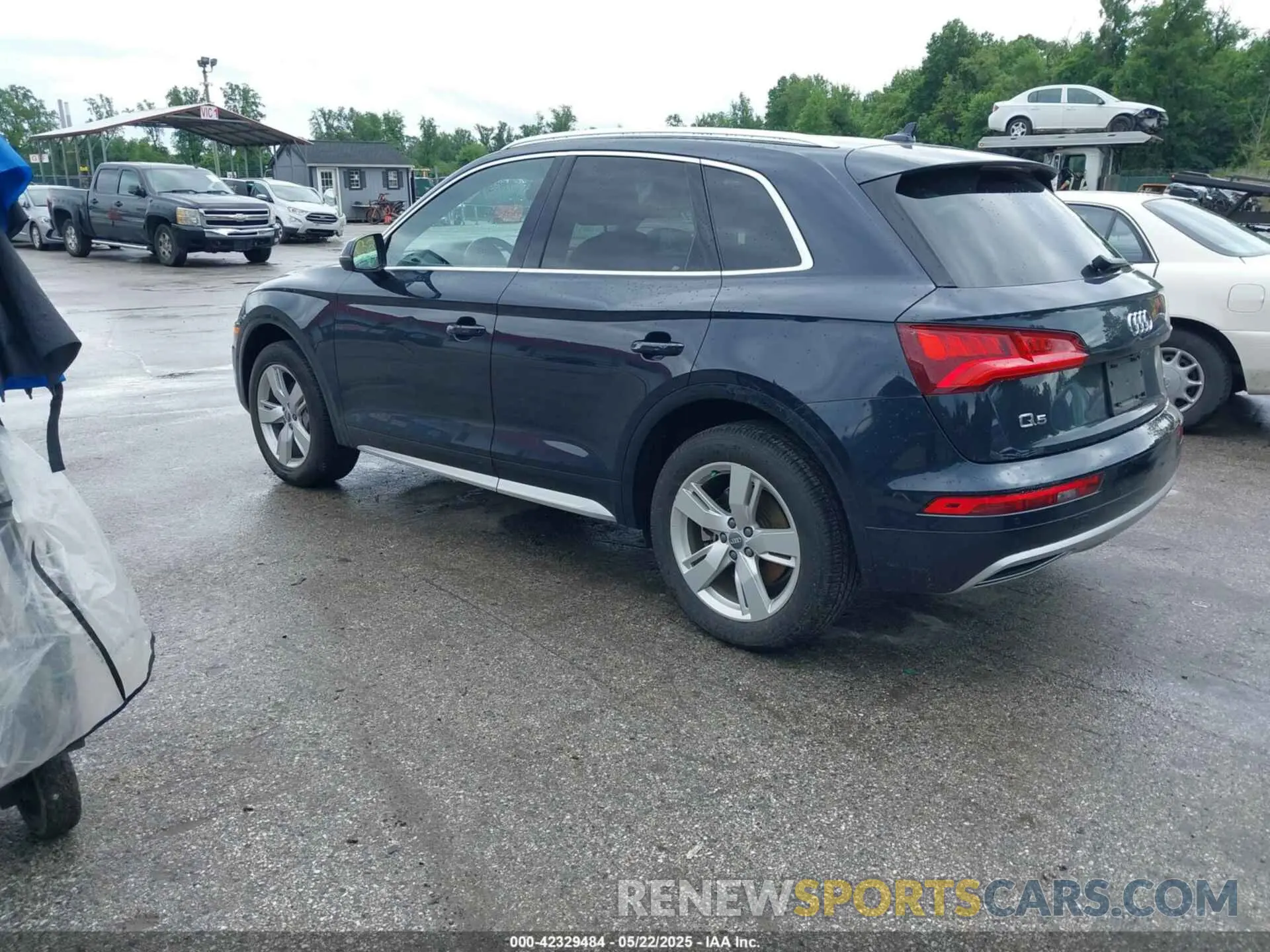 3 Photograph of a damaged car WA1BNAFY2K2080576 AUDI Q5 2019