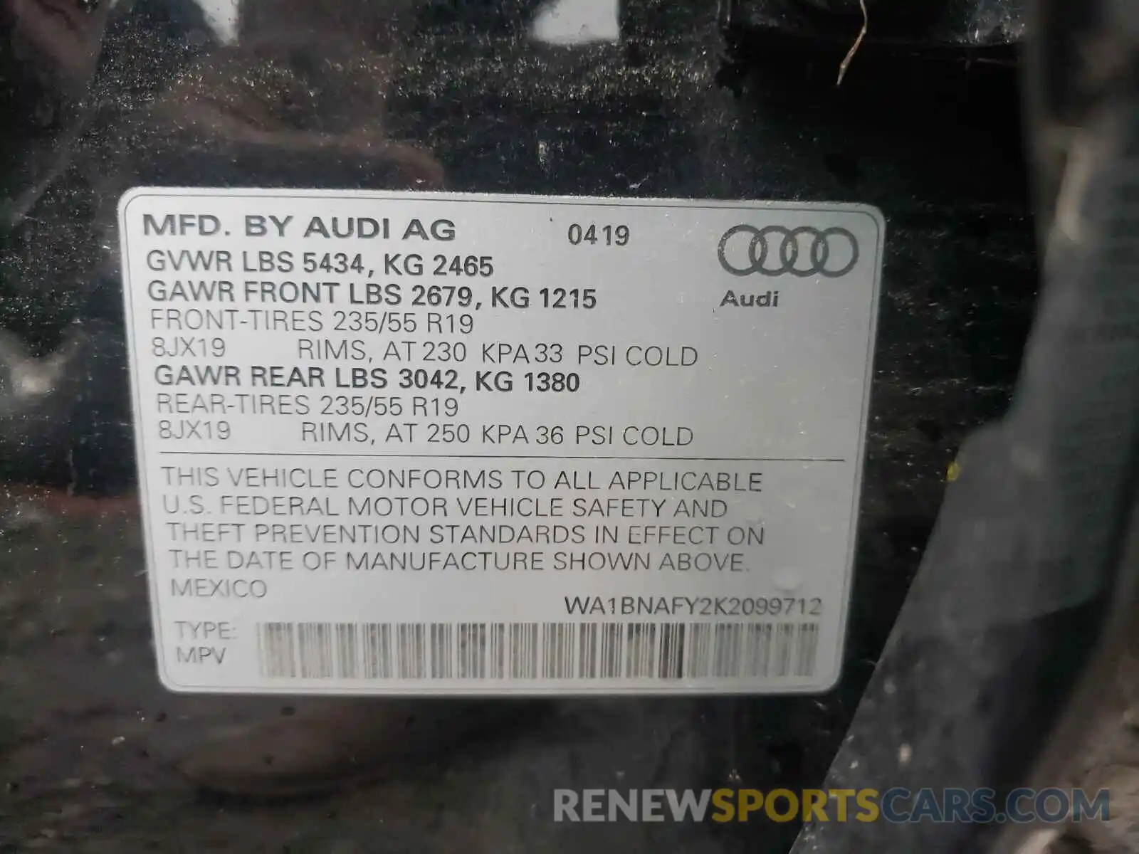 10 Photograph of a damaged car WA1BNAFY2K2099712 AUDI Q5 2019