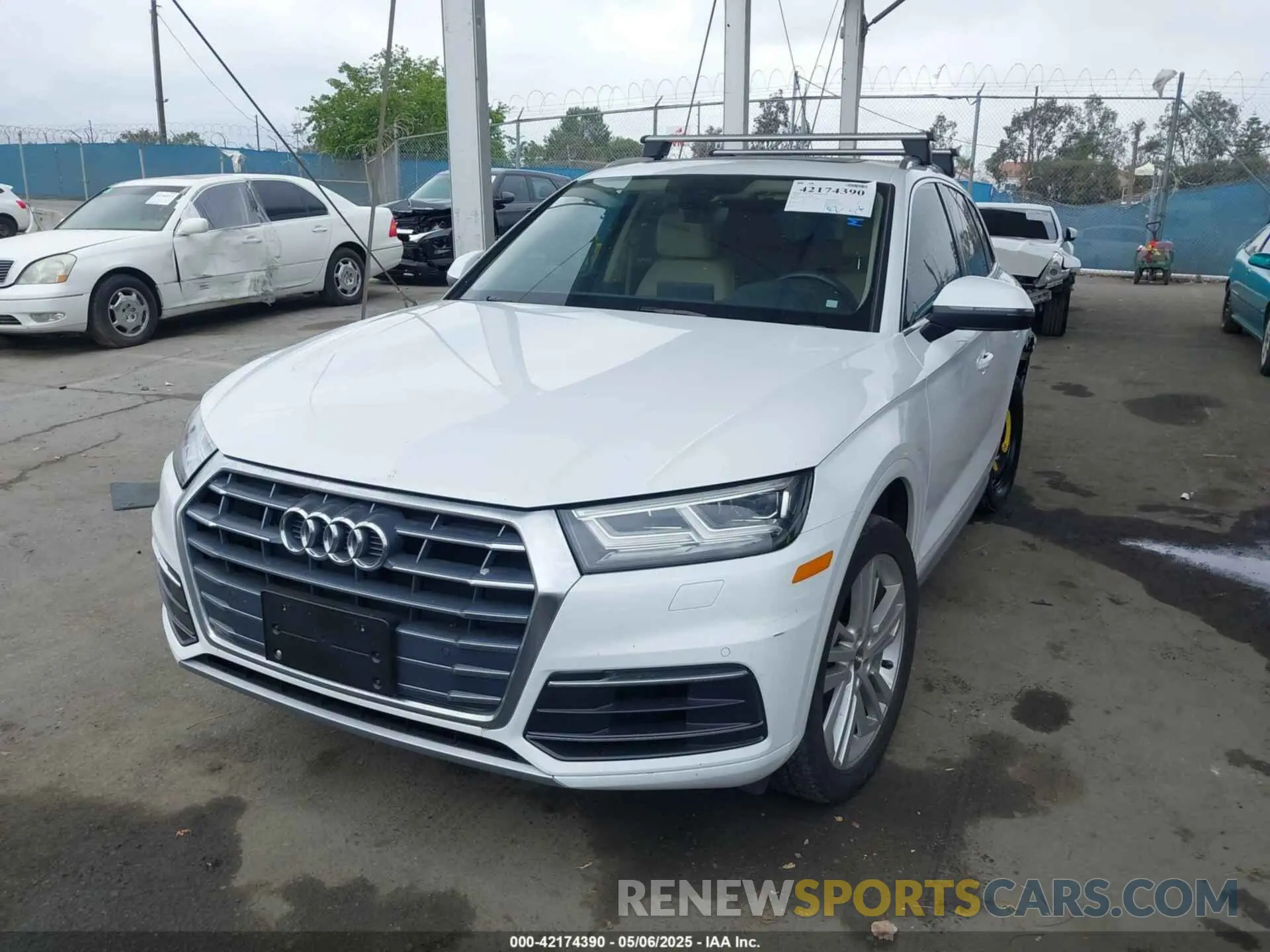 2 Photograph of a damaged car WA1BNAFY2K2102852 AUDI Q5 2019