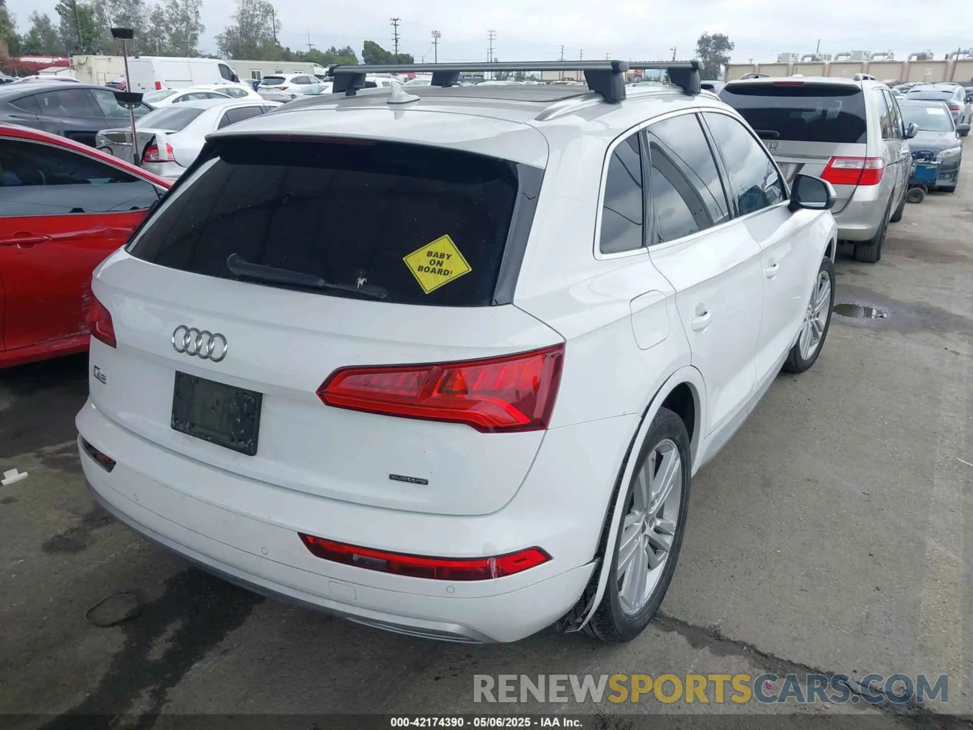 4 Photograph of a damaged car WA1BNAFY2K2102852 AUDI Q5 2019