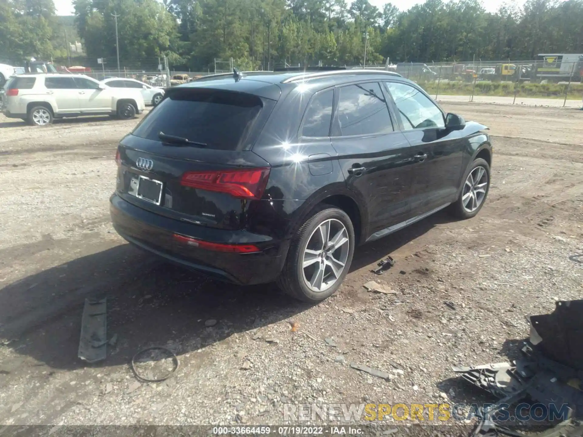 4 Photograph of a damaged car WA1BNAFY2K2104066 AUDI Q5 2019