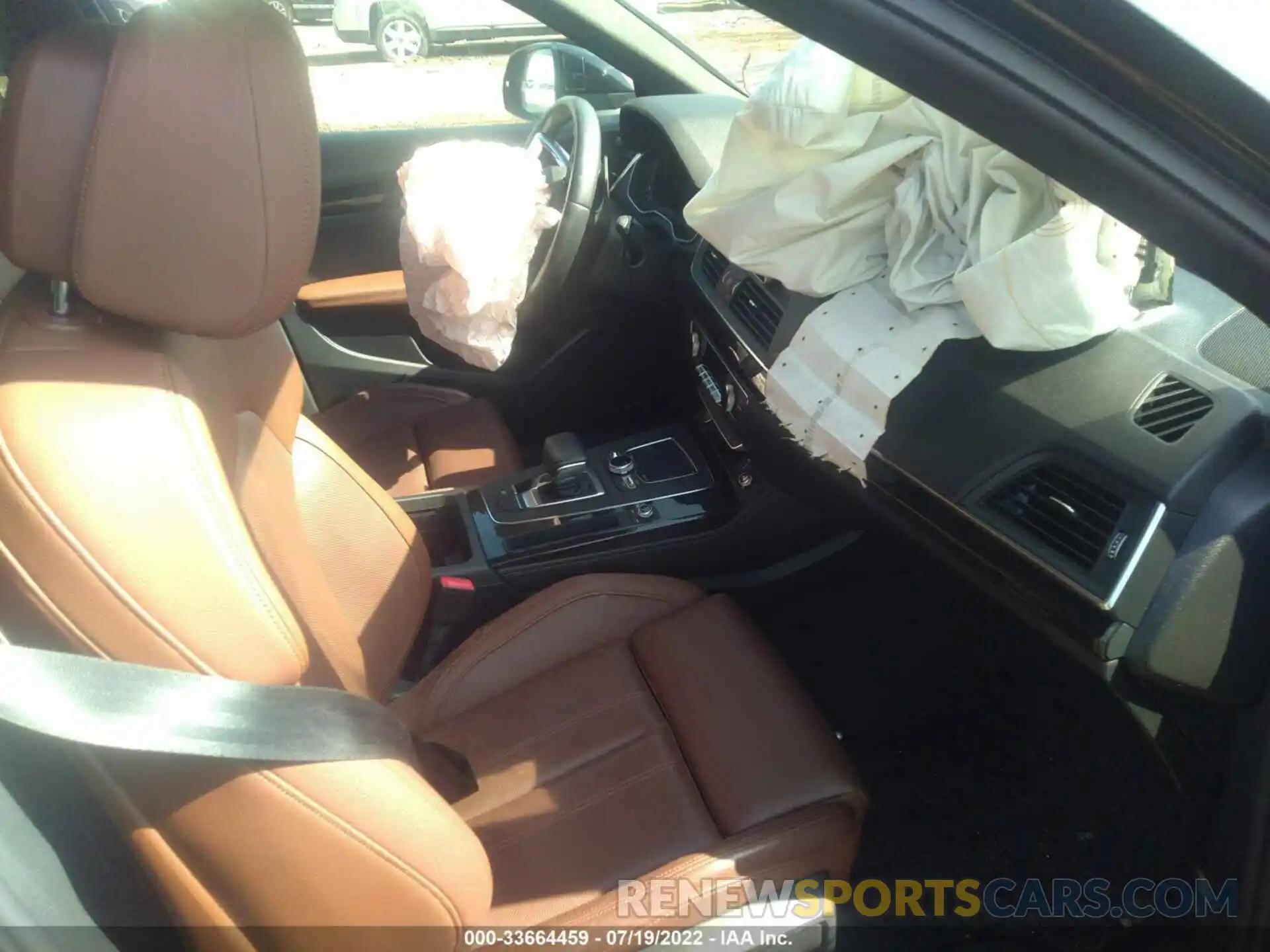 5 Photograph of a damaged car WA1BNAFY2K2104066 AUDI Q5 2019