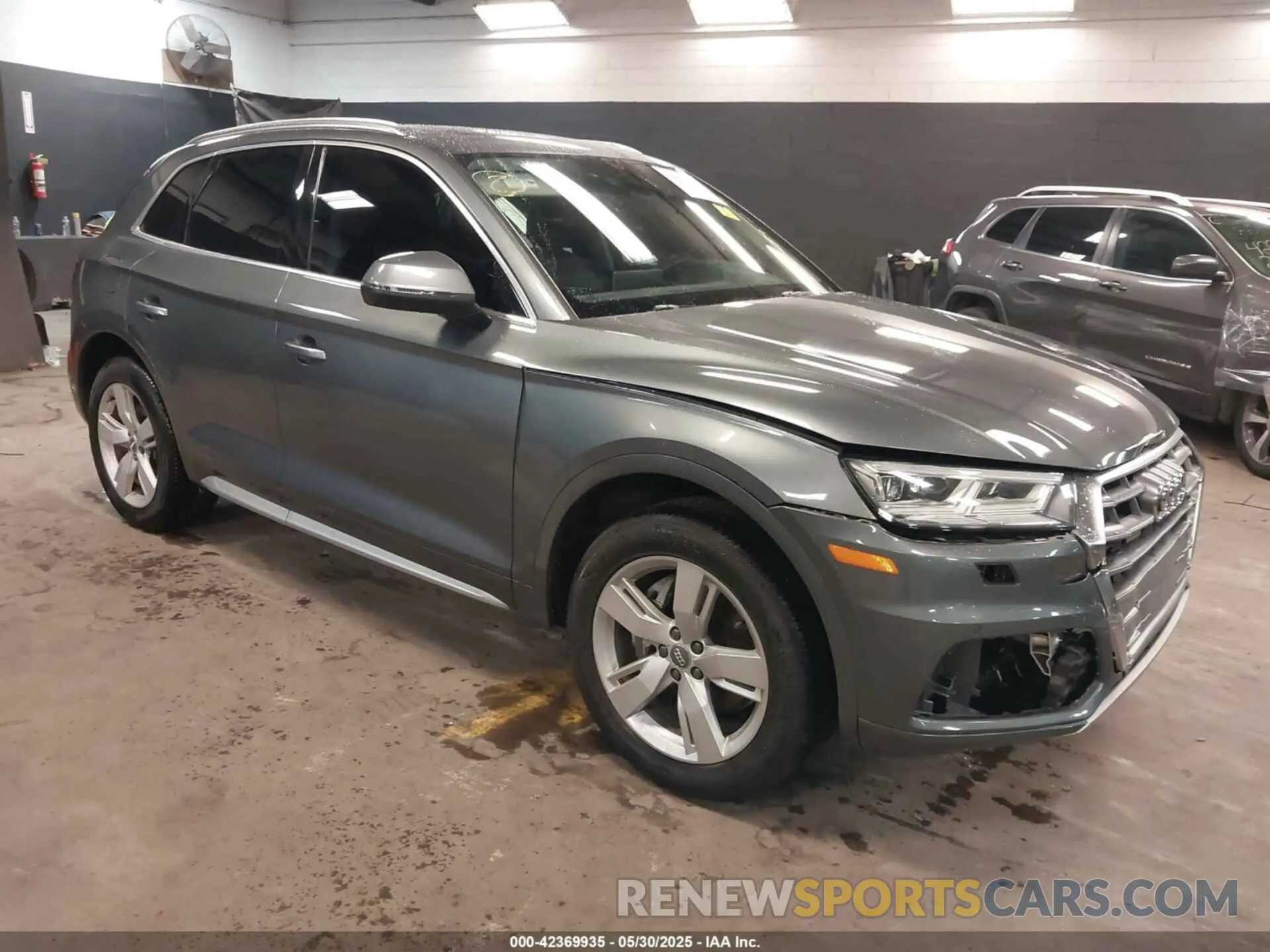 1 Photograph of a damaged car WA1BNAFY2K2116508 AUDI Q5 2019