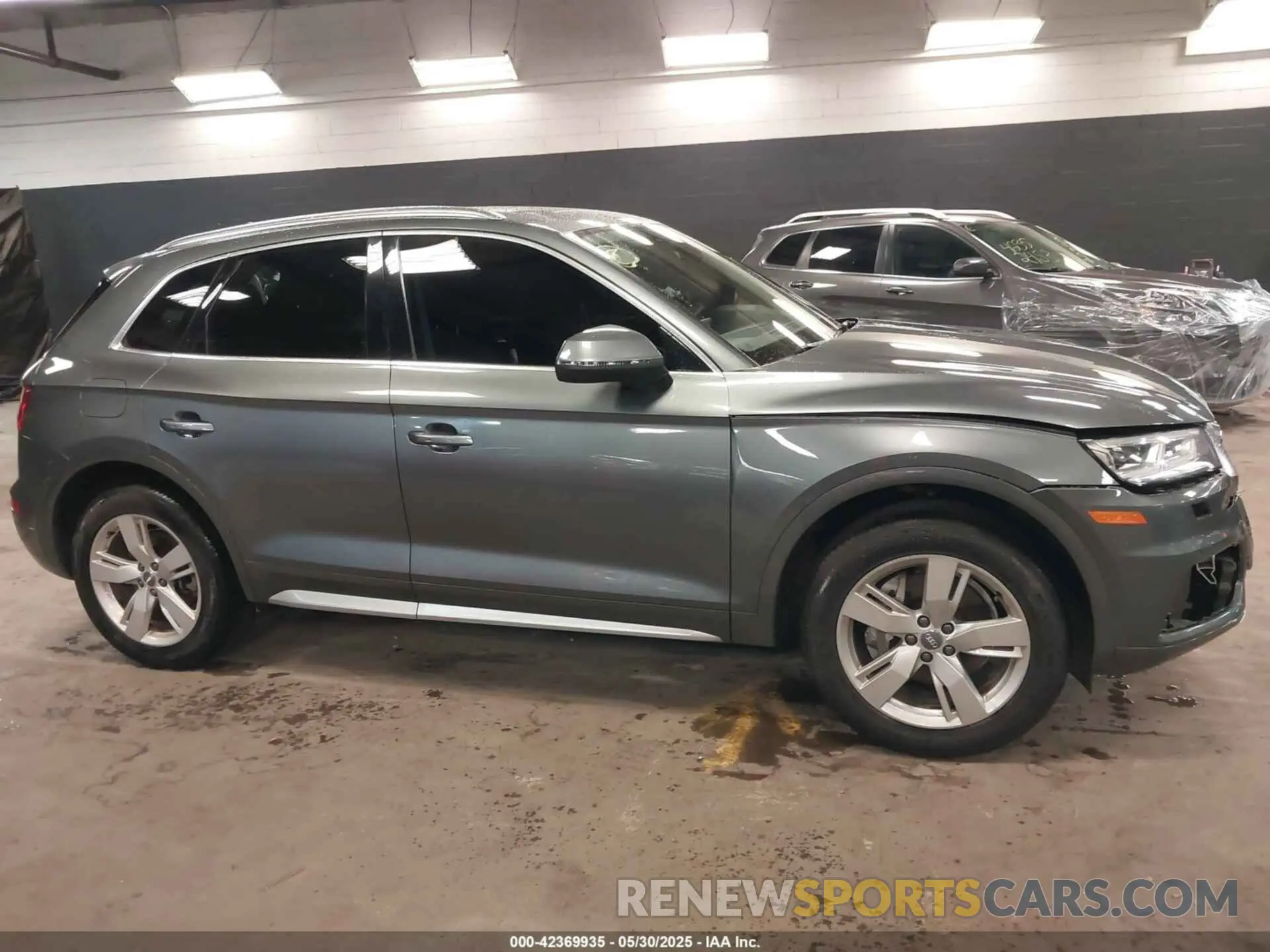 13 Photograph of a damaged car WA1BNAFY2K2116508 AUDI Q5 2019