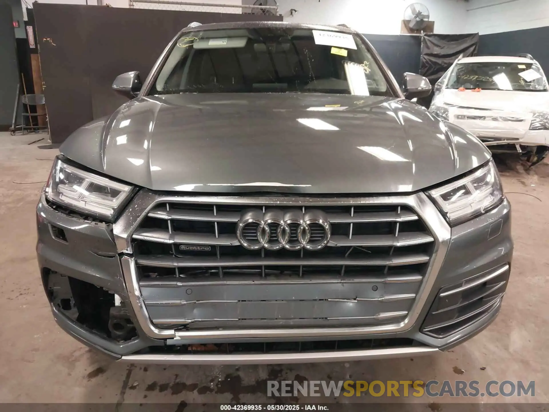 6 Photograph of a damaged car WA1BNAFY2K2116508 AUDI Q5 2019