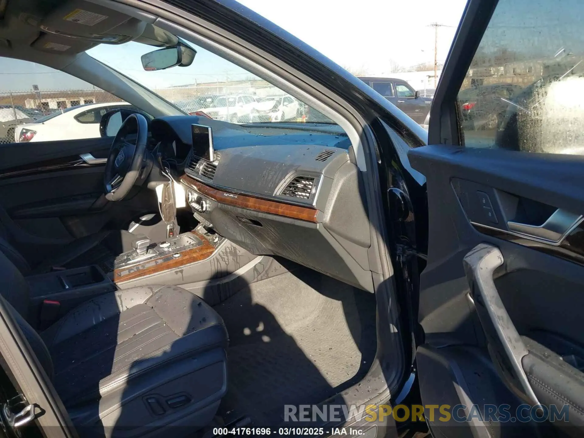 5 Photograph of a damaged car WA1BNAFY2K2120476 AUDI Q5 2019