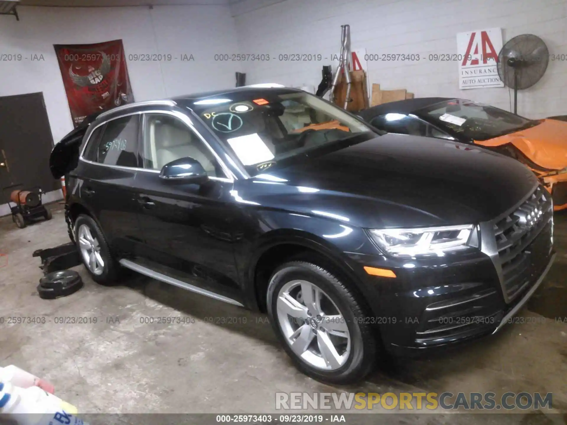 1 Photograph of a damaged car WA1BNAFY3K2037493 AUDI Q5 2019