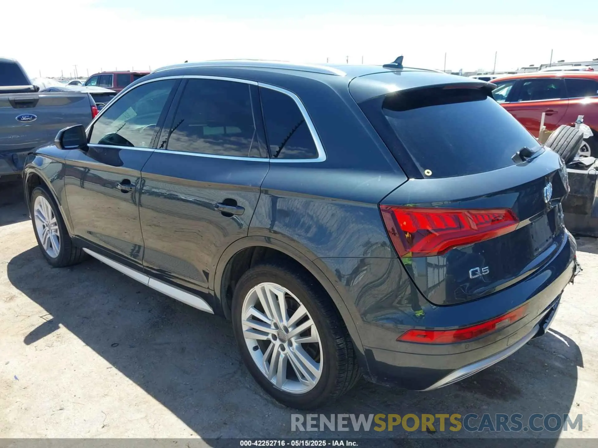3 Photograph of a damaged car WA1BNAFY3K2037963 AUDI Q5 2019