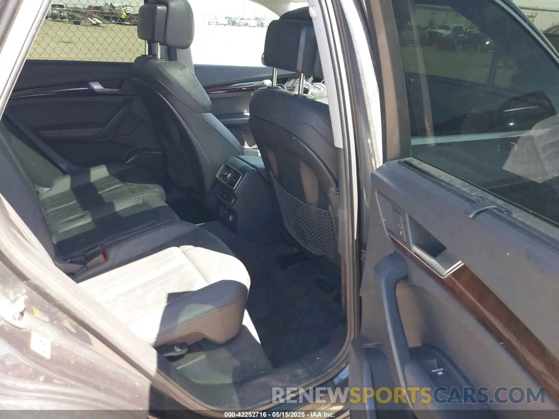 8 Photograph of a damaged car WA1BNAFY3K2037963 AUDI Q5 2019