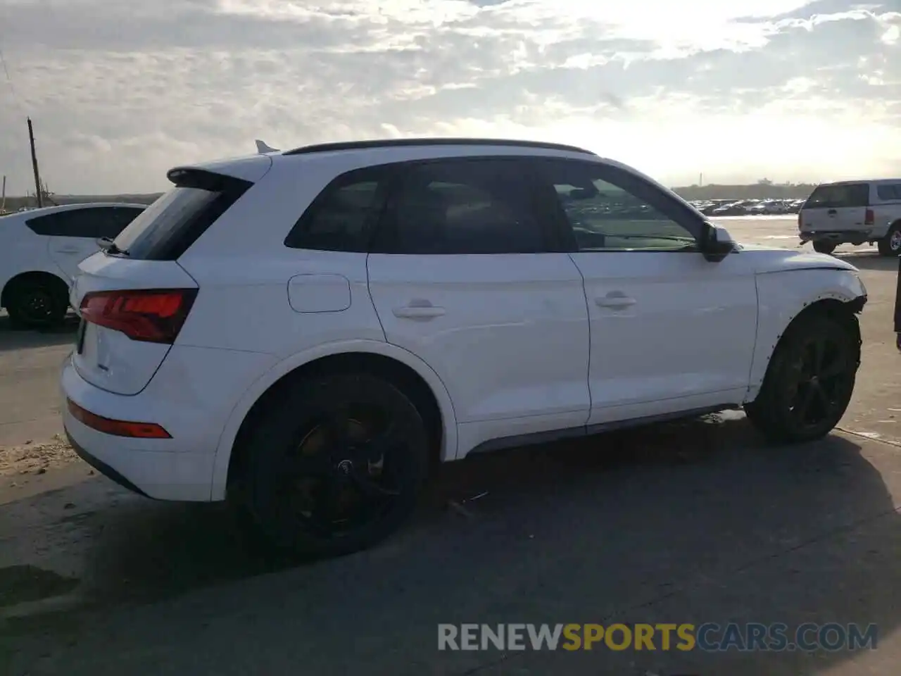 3 Photograph of a damaged car WA1BNAFY3K2064435 AUDI Q5 2019