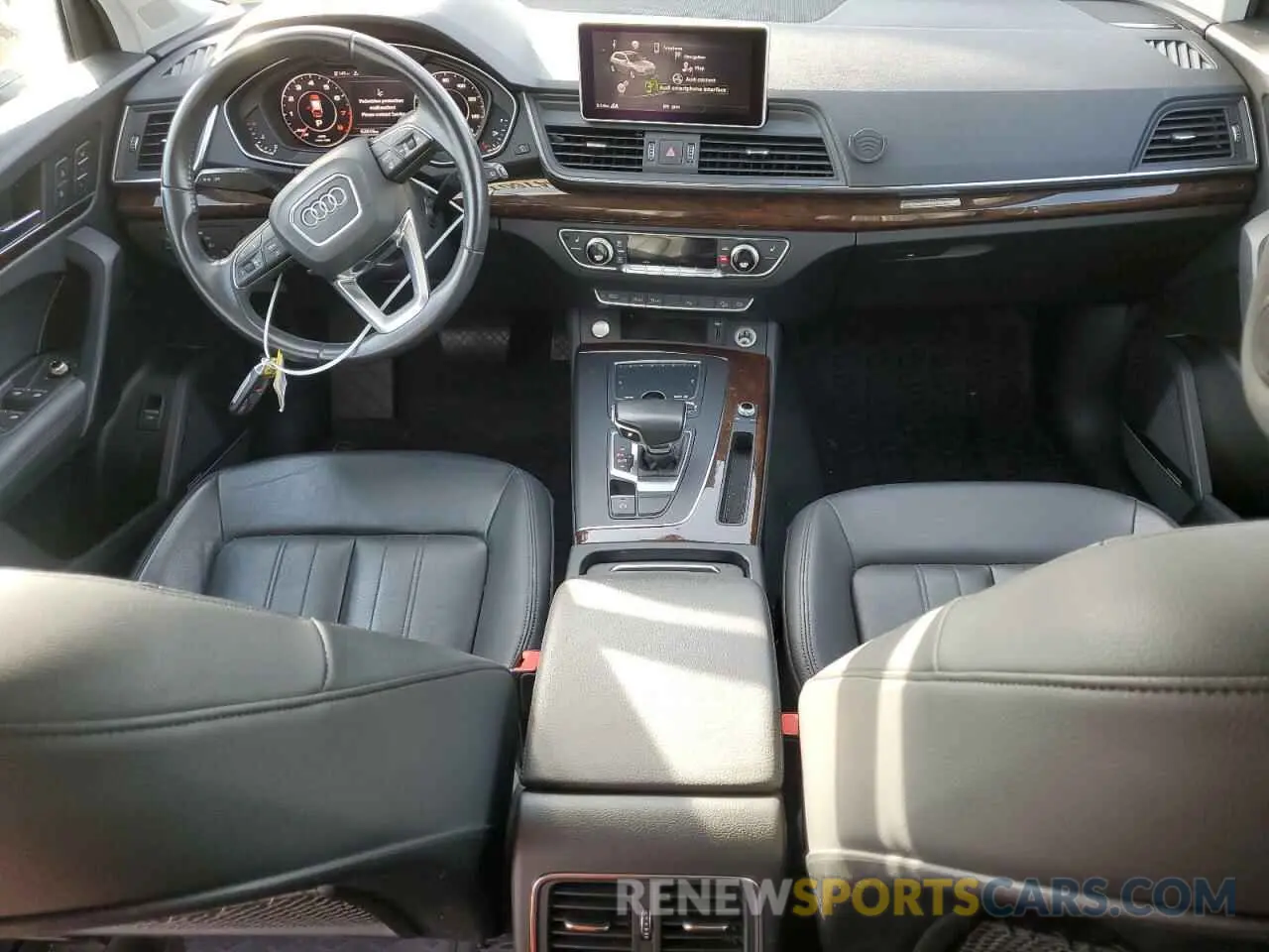 8 Photograph of a damaged car WA1BNAFY3K2128327 AUDI Q5 2019